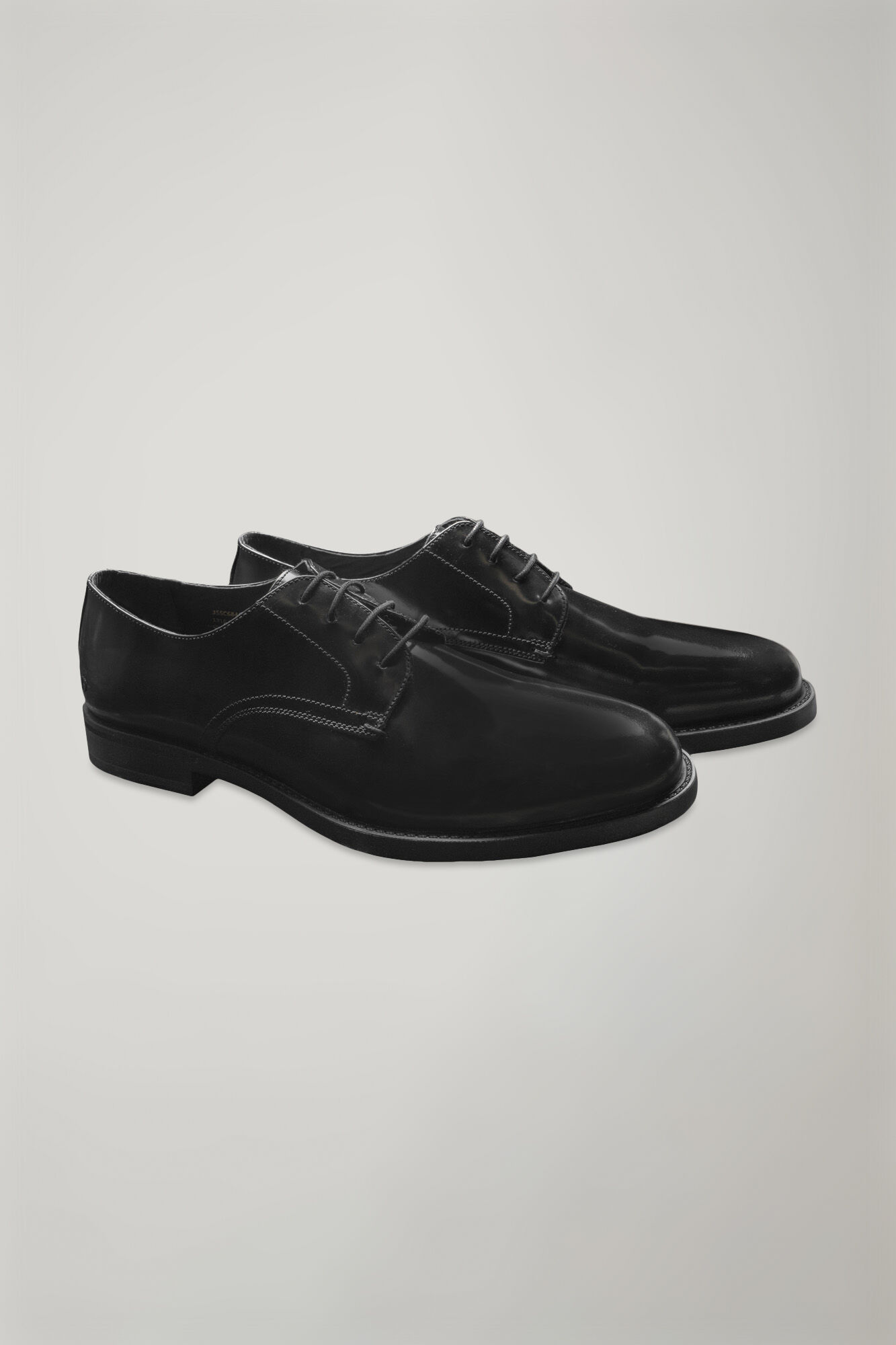 Scarpa Derby uomo 100% pelle con fondo in gomma
