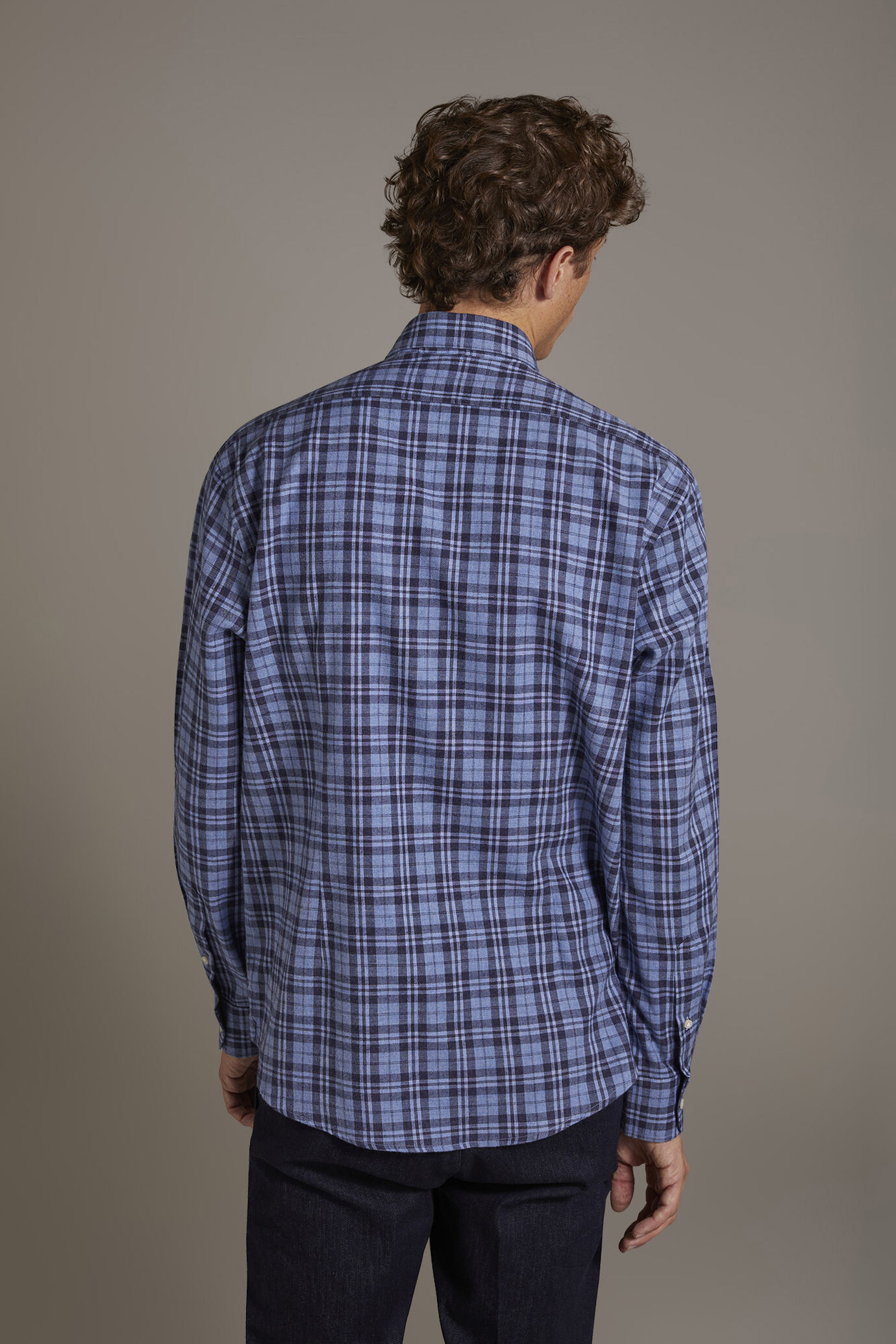 Camicia casual collo francese comfort fit tessuto in flanella tartan image number 3