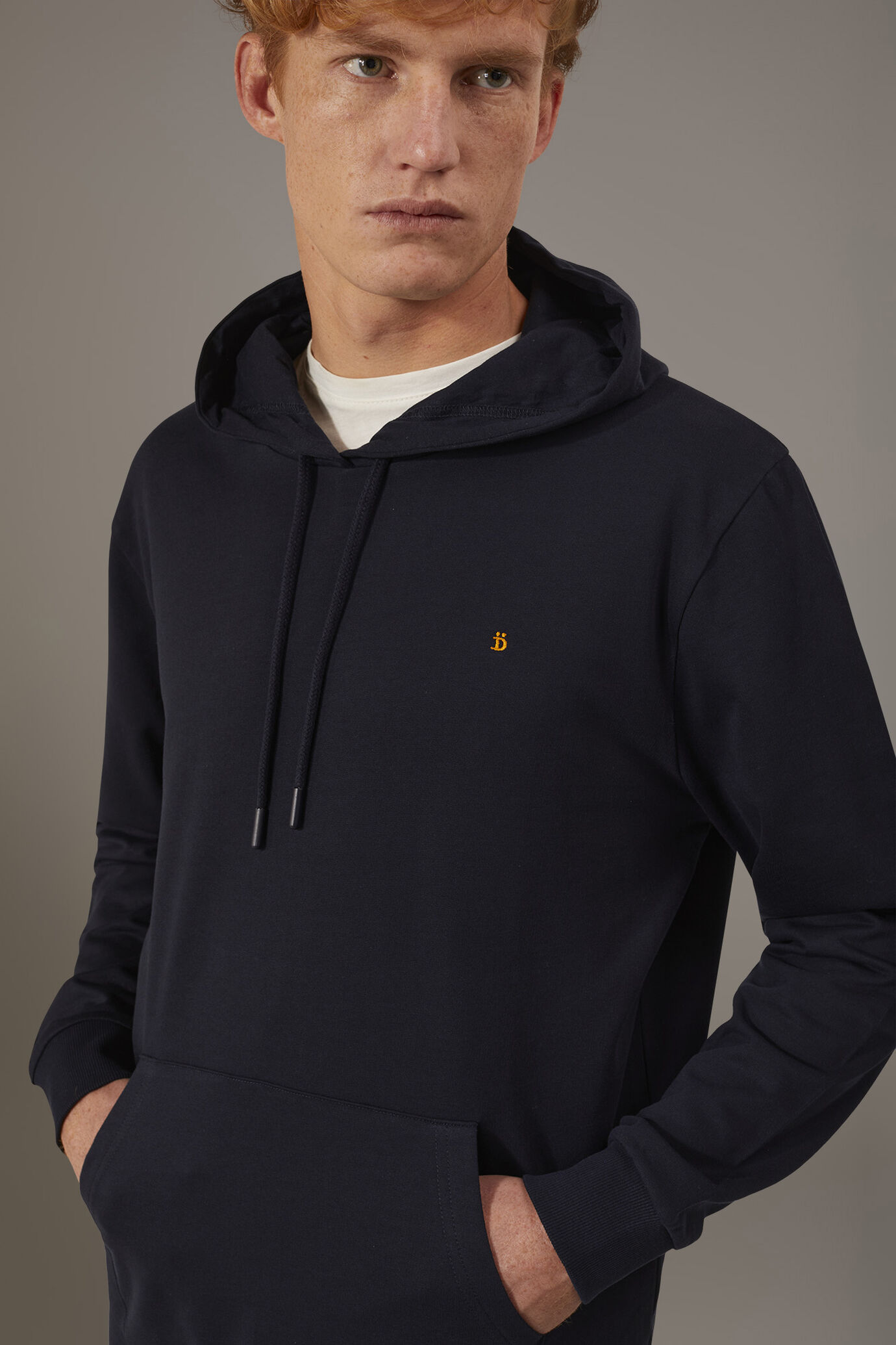 Kapuzenpulli aus 100% Baumwolle image number 2