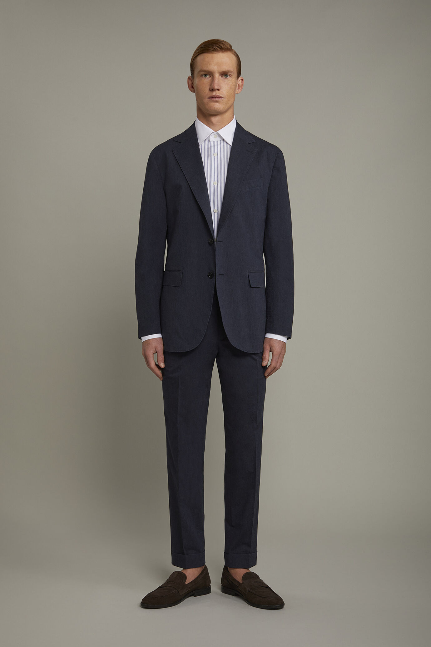 Pantalone classico uomo con doppia pince tessuto con effetto fiammato regular fit image number 2