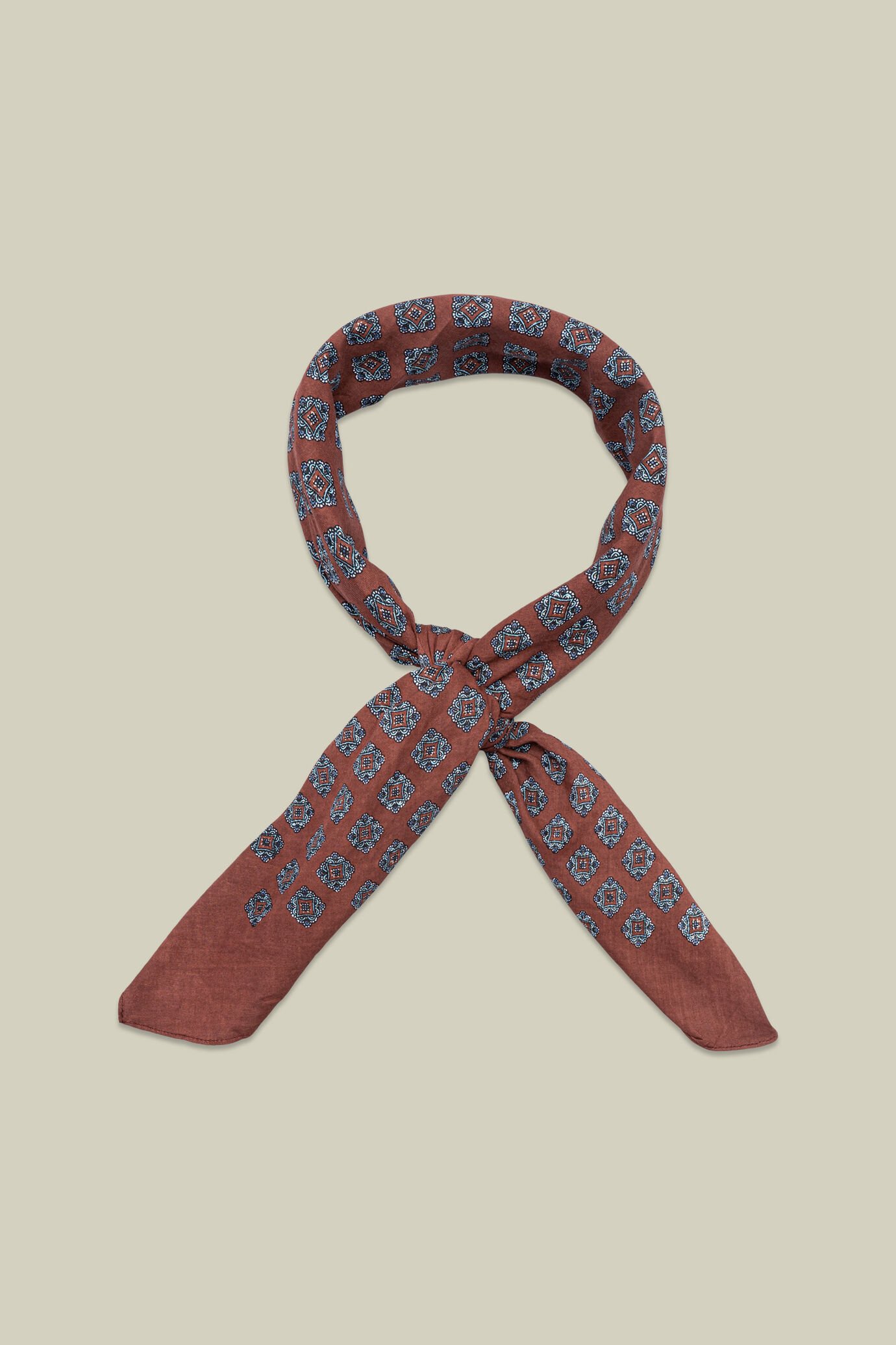 Men's 100% cotton scarf with geometric pattern image number 2