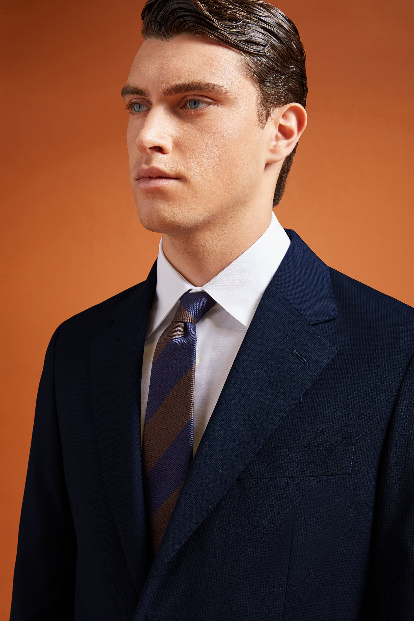 Einreihiger Herrenanzug in normaler Passform mit Mikro-Hahnentritt-Design image number 3