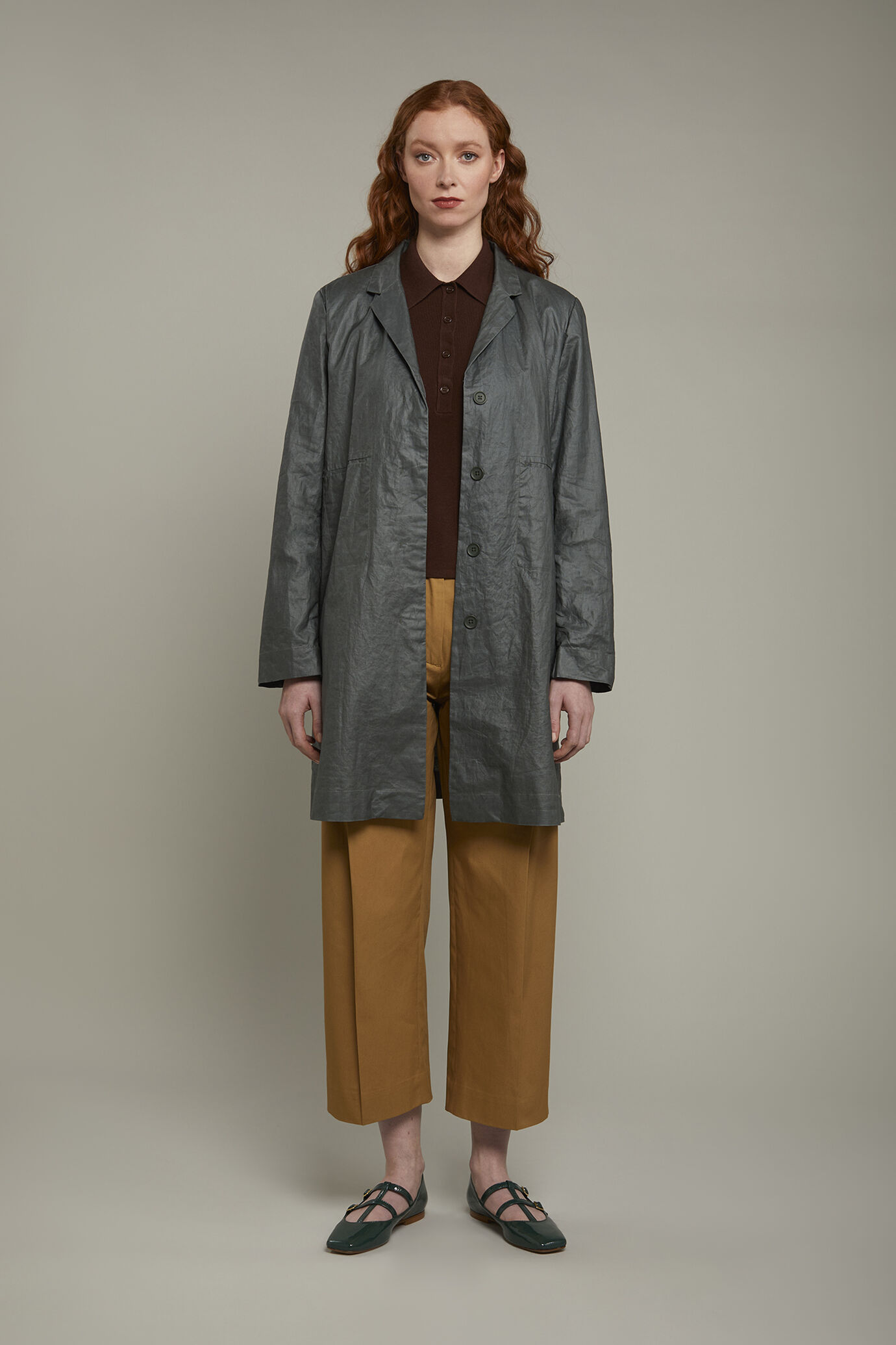 Imperm&eacute;able femme en 100&nbsp;% lin enduit, coupe r&eacute;guli&egrave;re image number 2