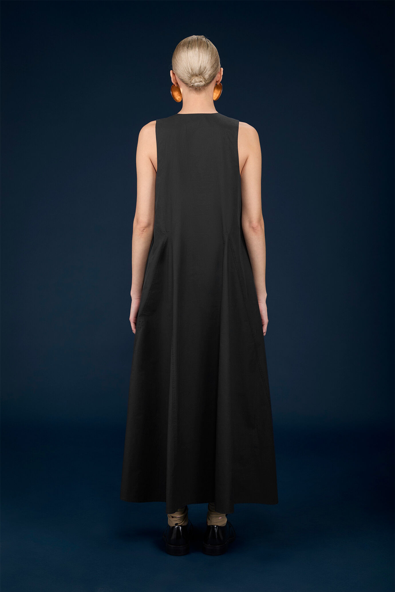 Robe longue évasée pour femme avec col en V image number 2