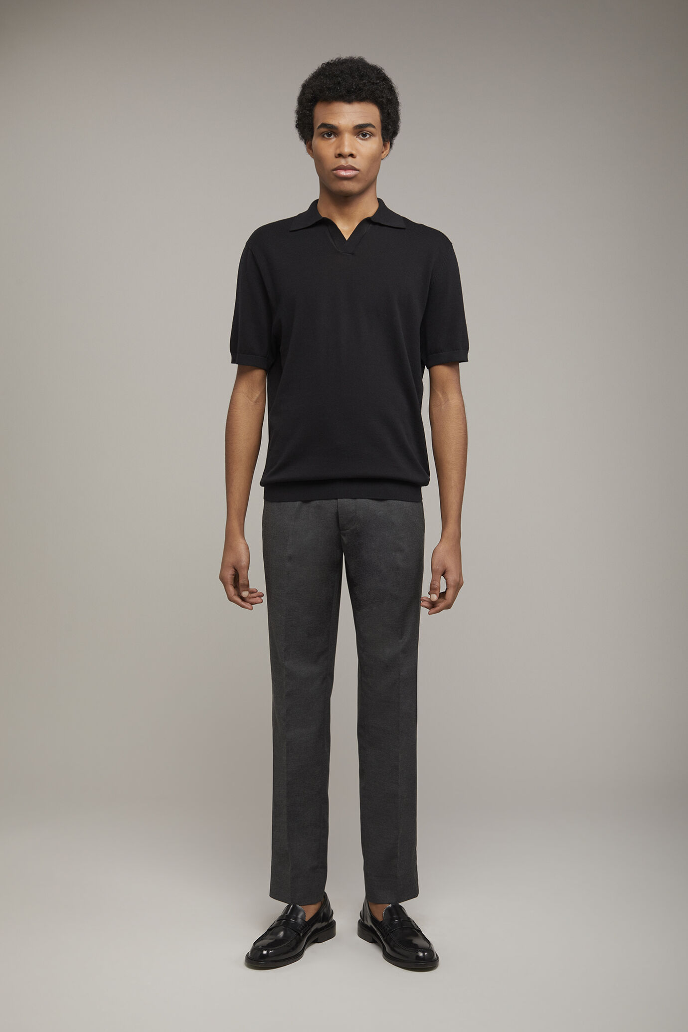 Pantalon sans plis à coupe régulière image number 2