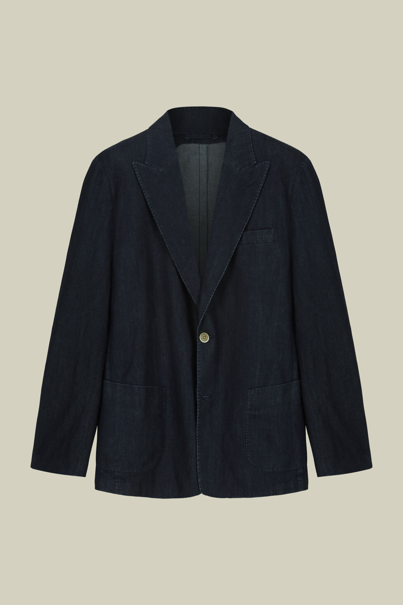 Einreihiges, ungef&uuml;ttertes Herrensakko mit spitzem Revers, aufgesetzten Taschen und Denim-Effekt.