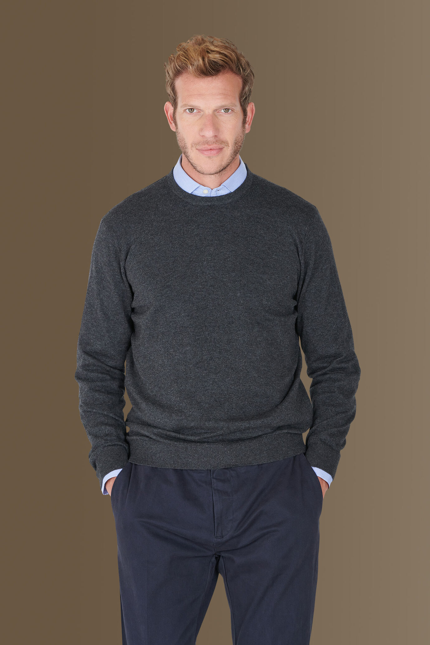 Round neck sweater in cotton- wool blend image number 0