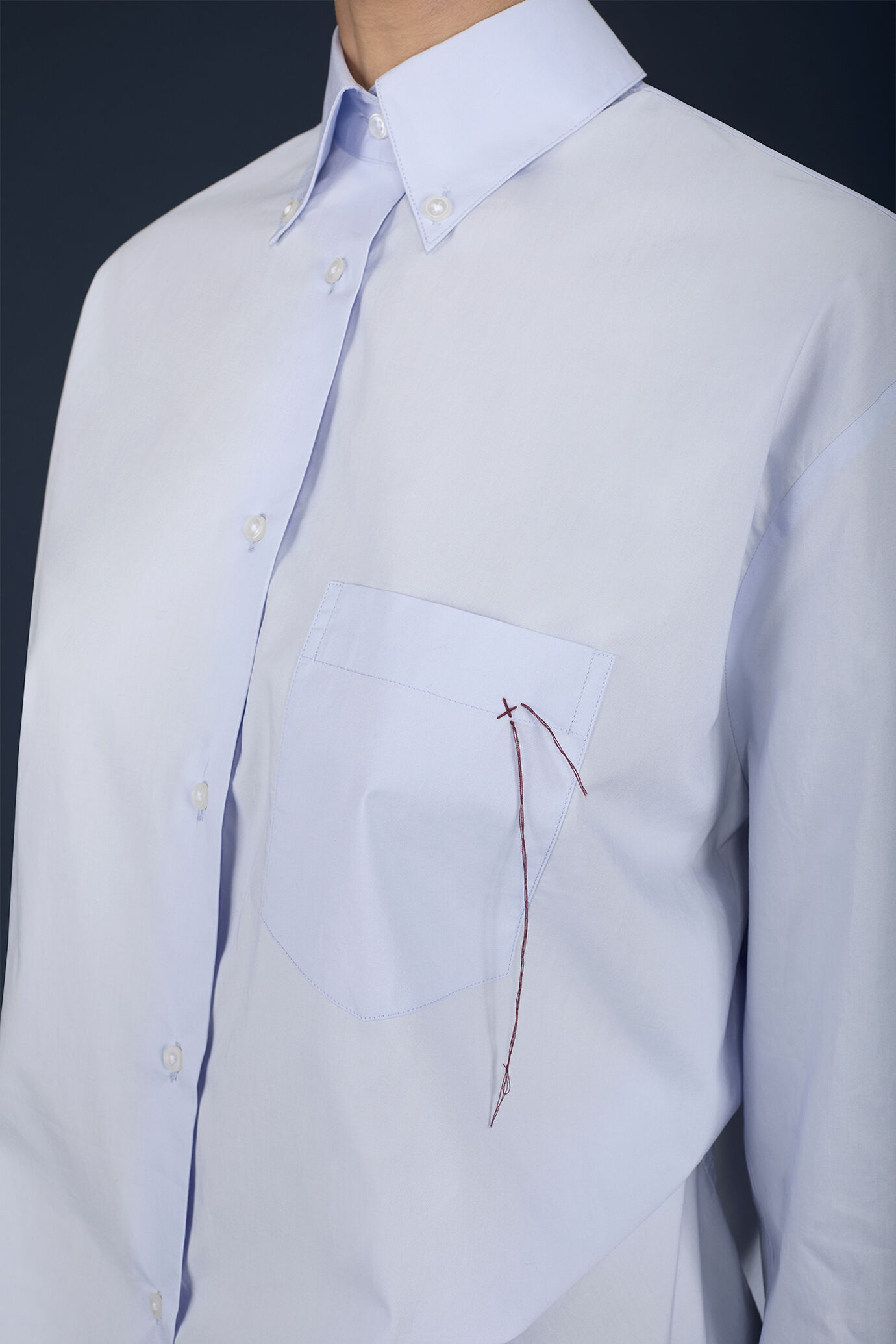 Camicia donna destrutturata con collo francese 100% cotone image number 2