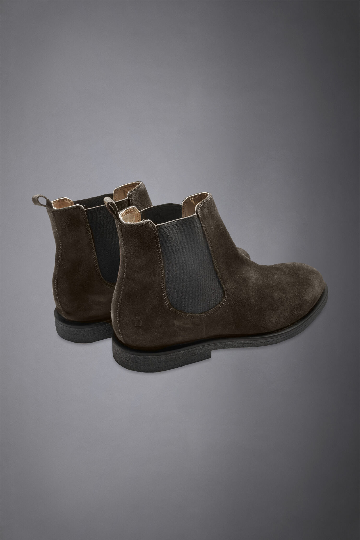 Men's chelsea boots 100% suede with rubber sole image number 3