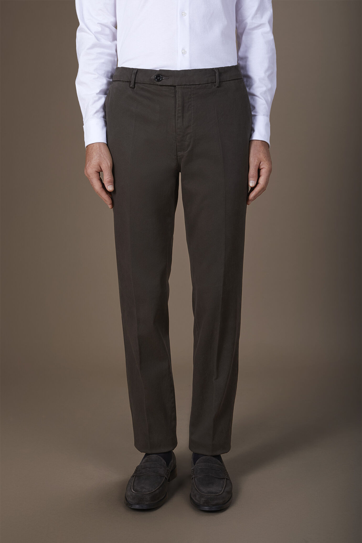 Classic men's chinos in regular fit with stretch twill construction image number 1