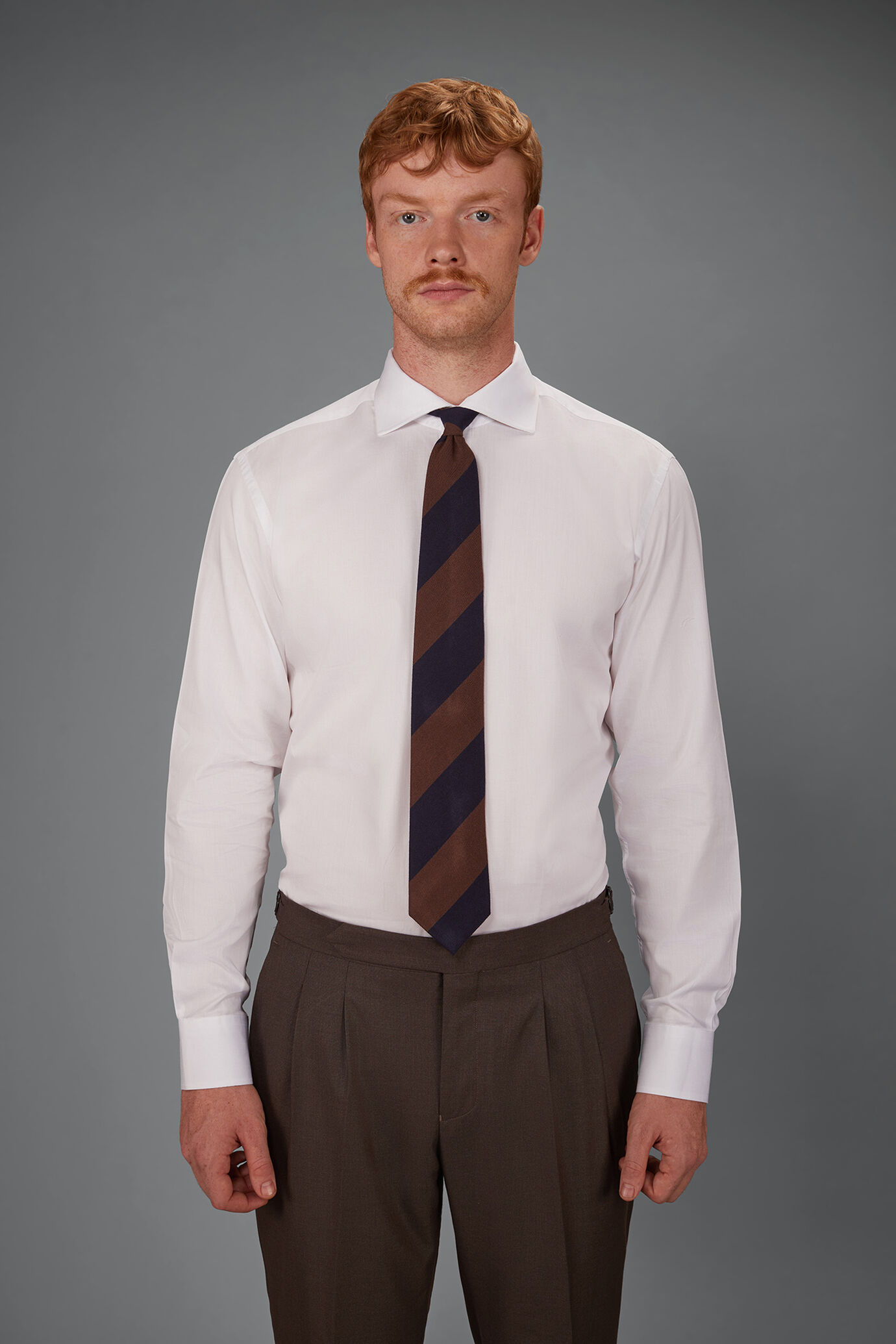 Camicia classica uomo 100% cotone collo francese tinta unita twill
