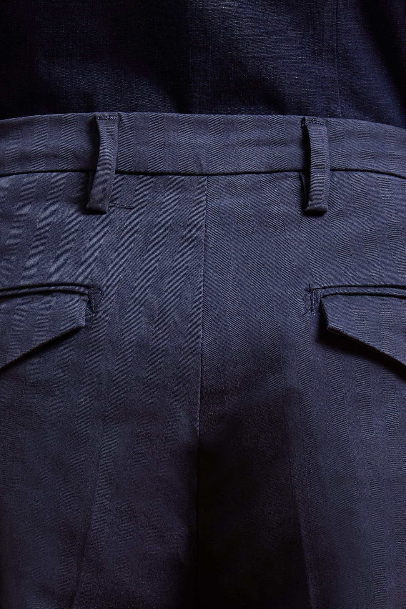 Pantalone uomo classico costruzione spina di pesce elasticizzato regular fit image number 3