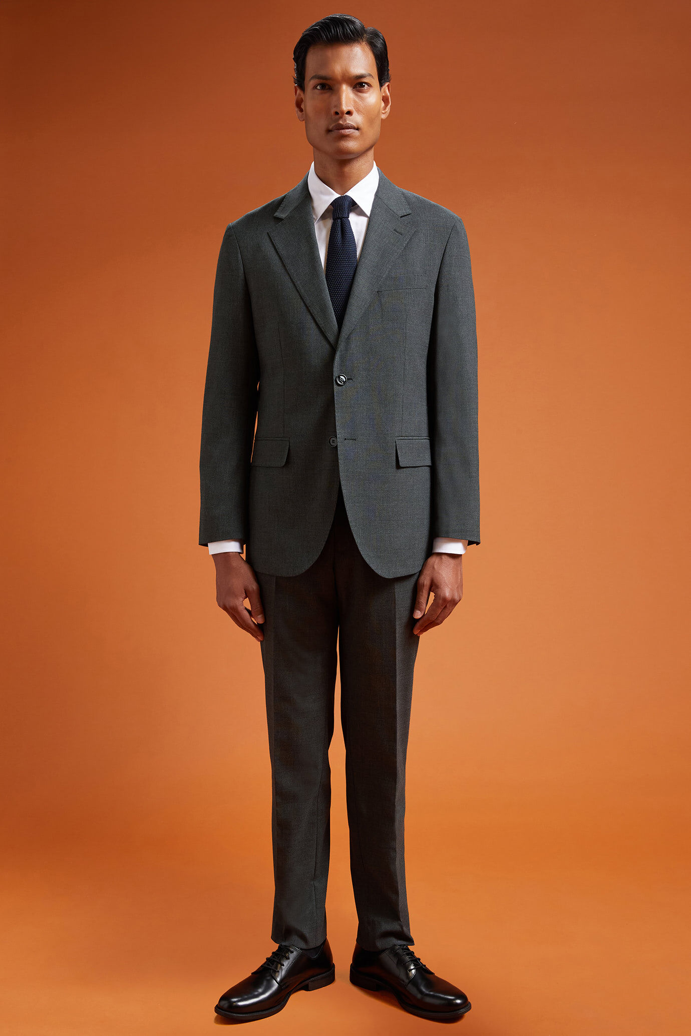 Men's regular fit single-breasted suit in Prince of Wales fabric image number 0