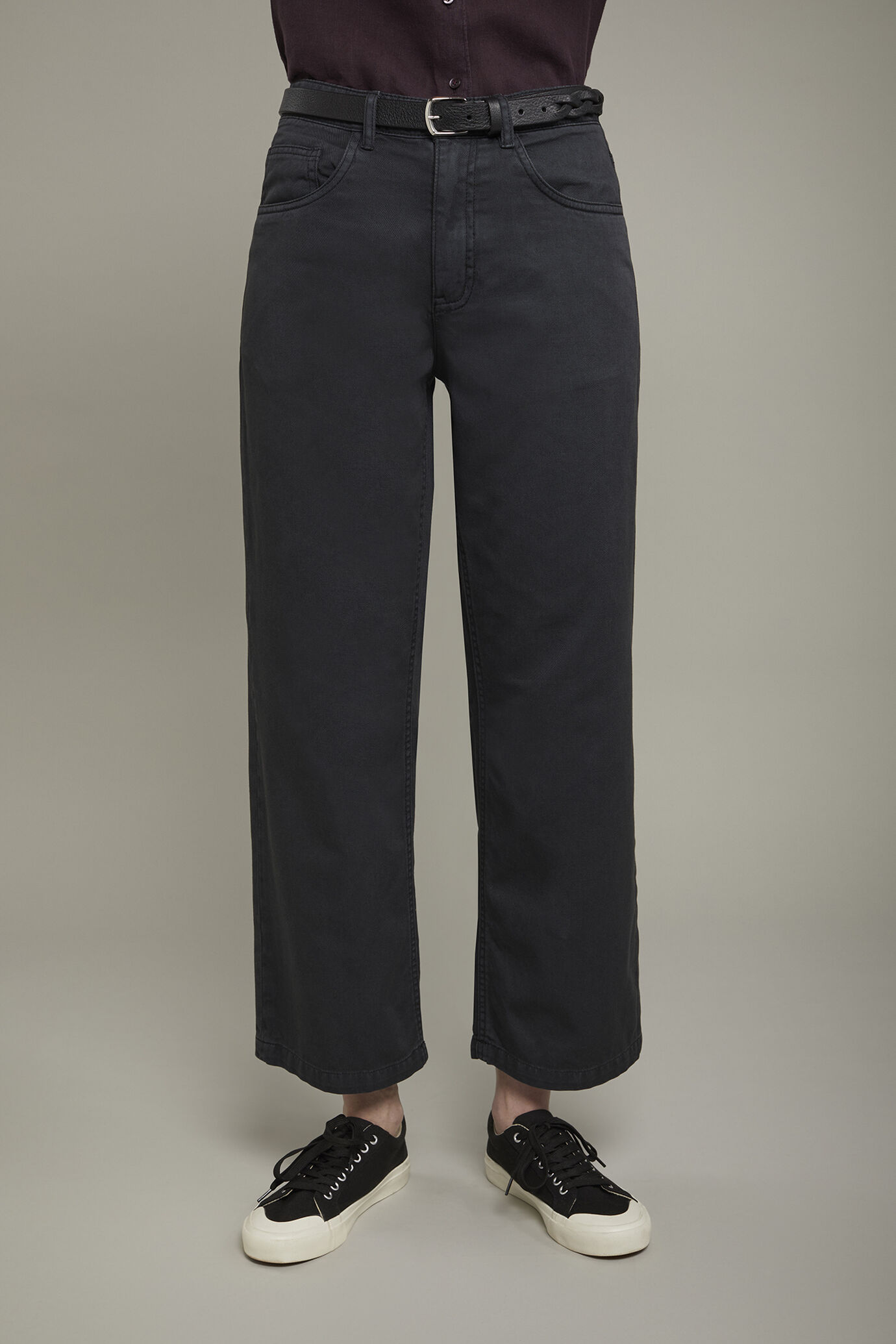 Pantalone donna 100% cotone 5 tasche regular fit image number 3