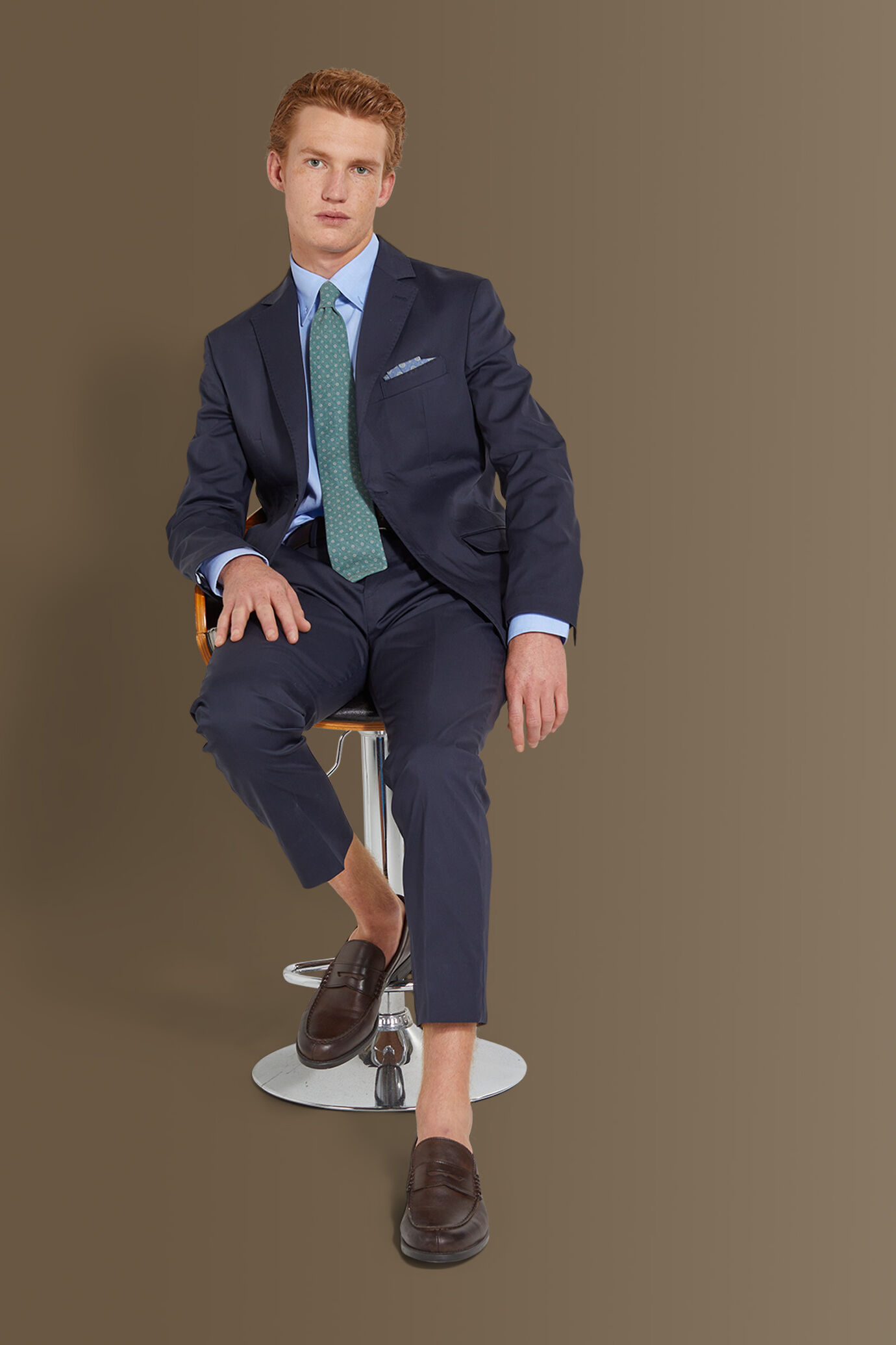 Abito monopetto uomo con pantalone senza pinces tessuto misto cotone tinta unita made in italy image number 0
