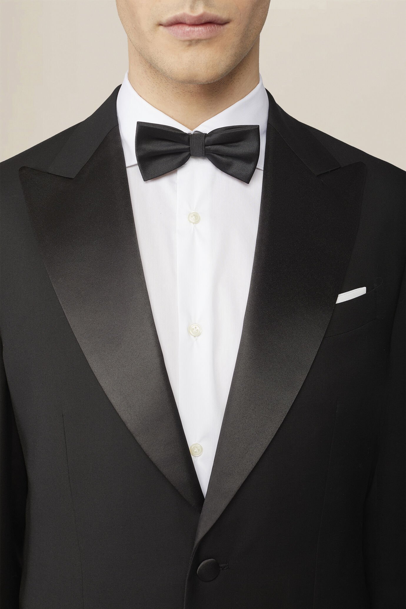 Einreihiger Smoking f&uuml;r Herren aus Twill-Stoff mit regul&auml;rer Passform image number 1