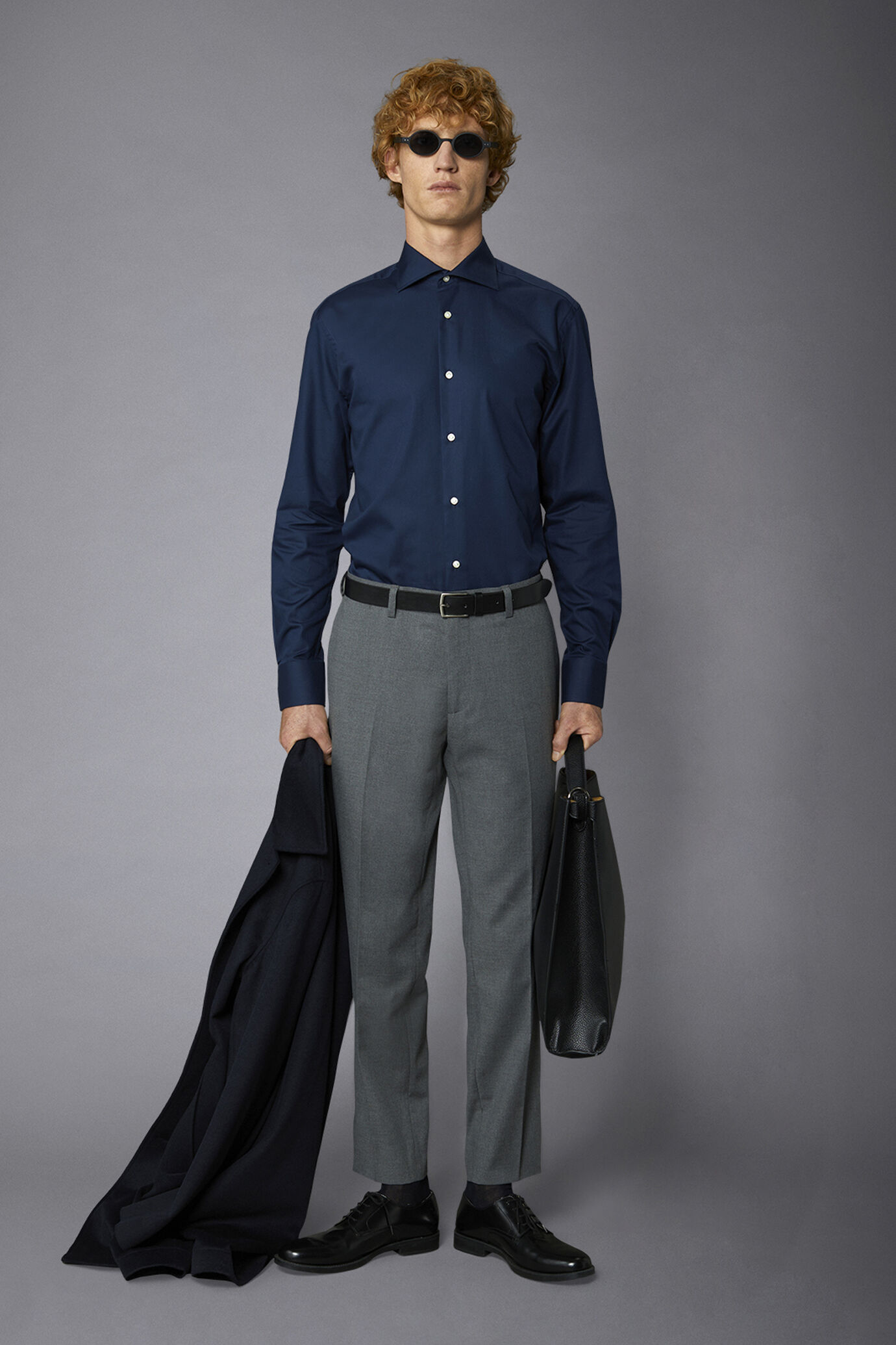 Chemise classique à col français, coupe régulière, tissu à chevrons image number 0