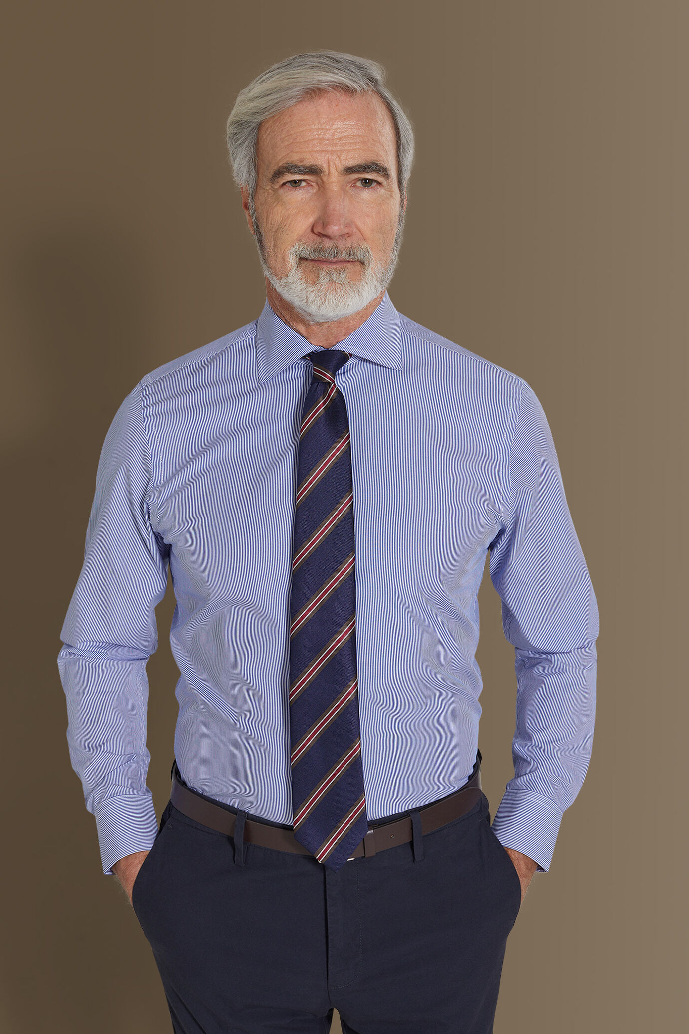 Camicia classica collo francese tinto filo a righe strette uomo image number 0