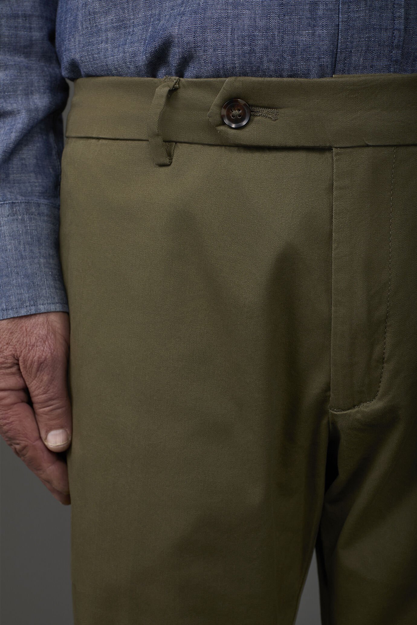 Klassische Chinohose für Männer regular fit image number 2