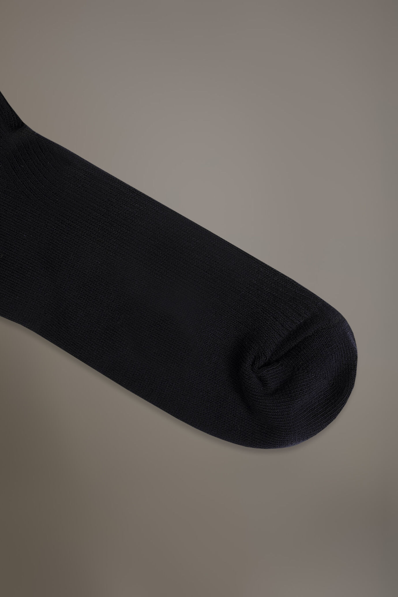 Long socks in ribbed knit made in Italy image number 1
