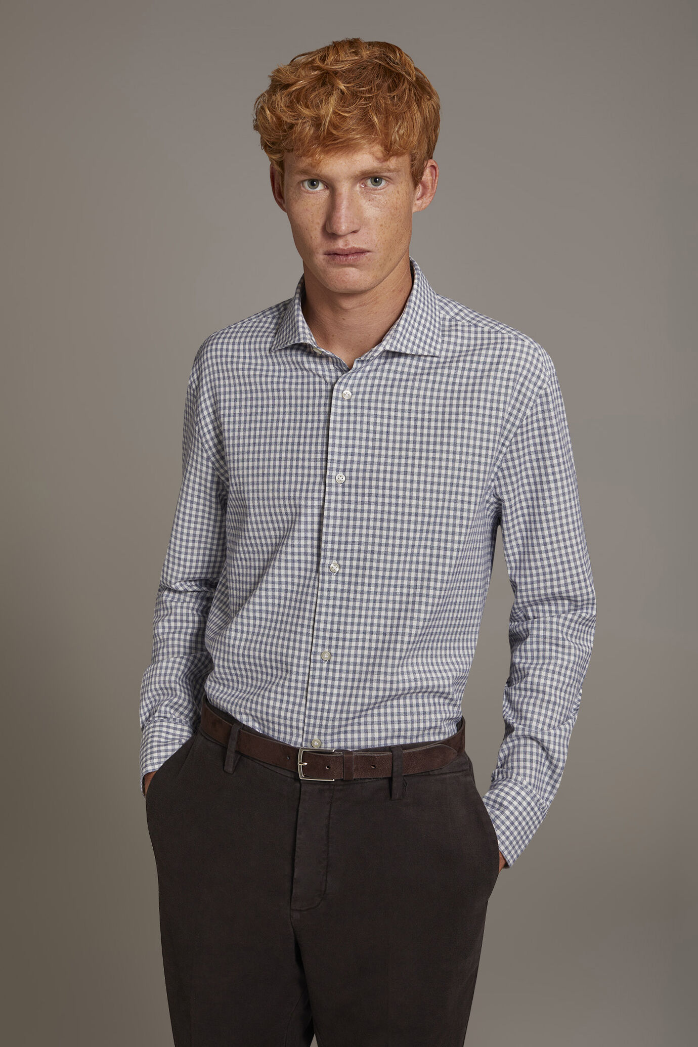 Camicia casual collo francese comfort fit tessuto in flanella vichy image number 1