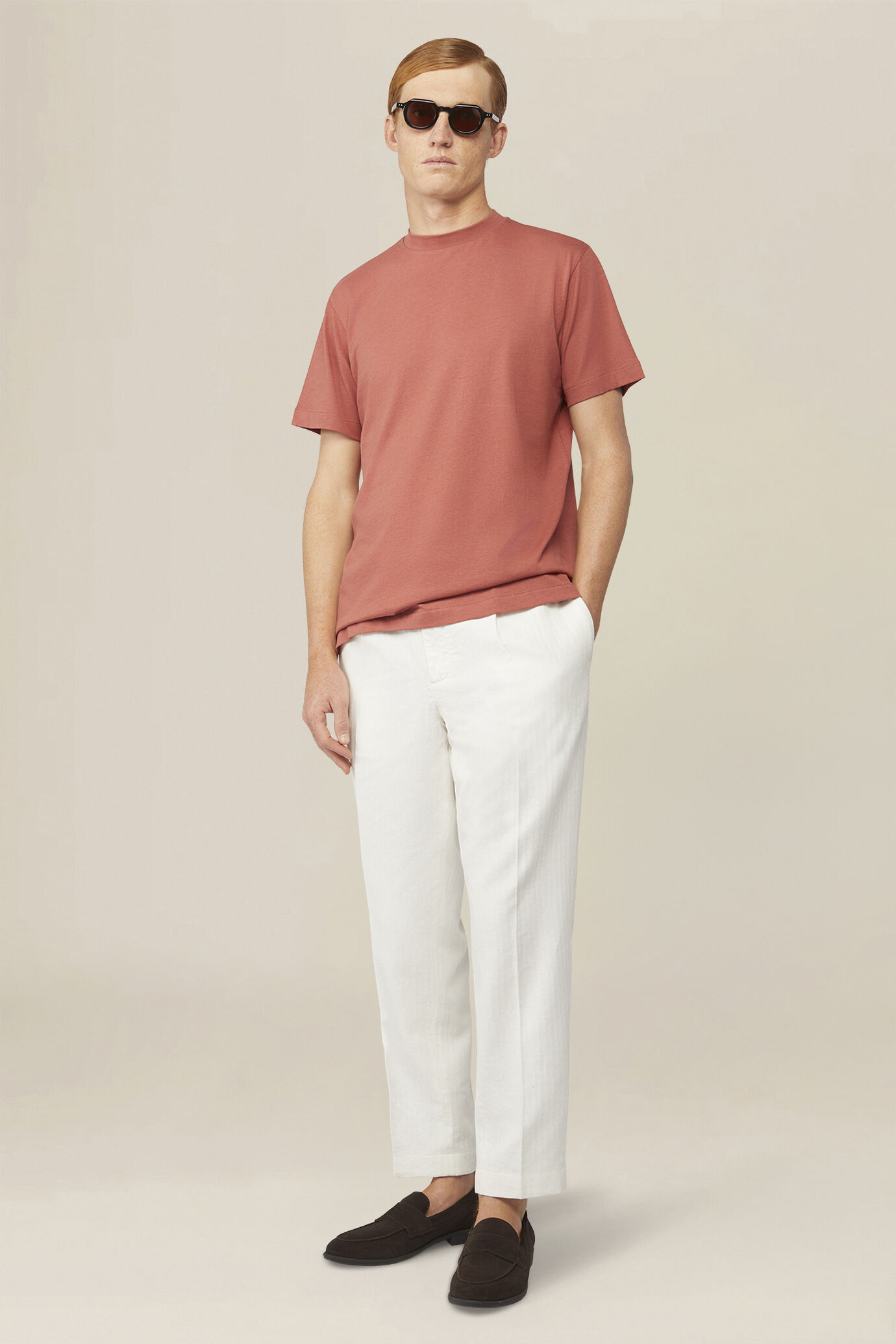 Men's T-shirt in 100% cotton jersey with slightly high neck image number 1