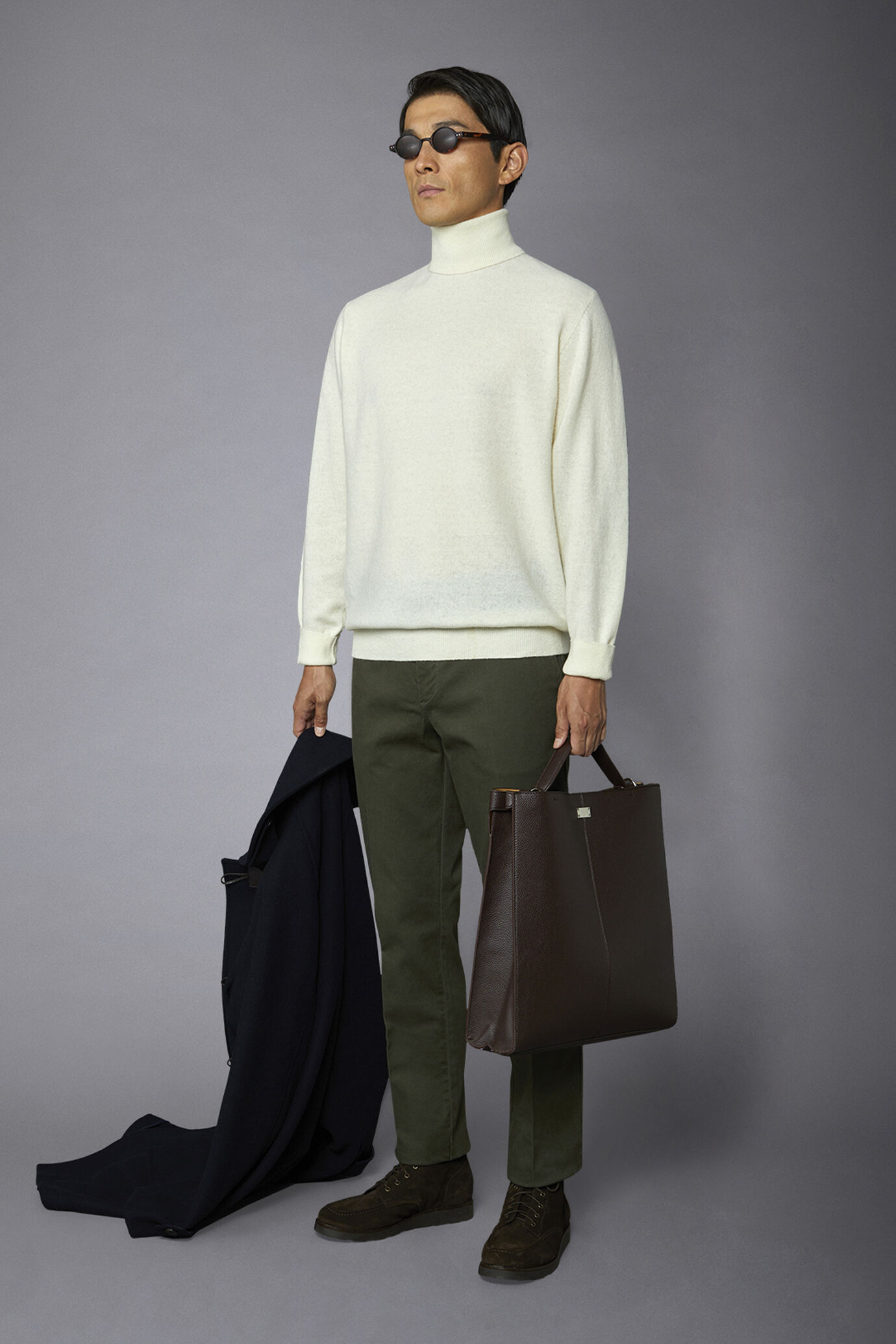 Men's turtleneck lambswool blend regular fit sweater image number 1