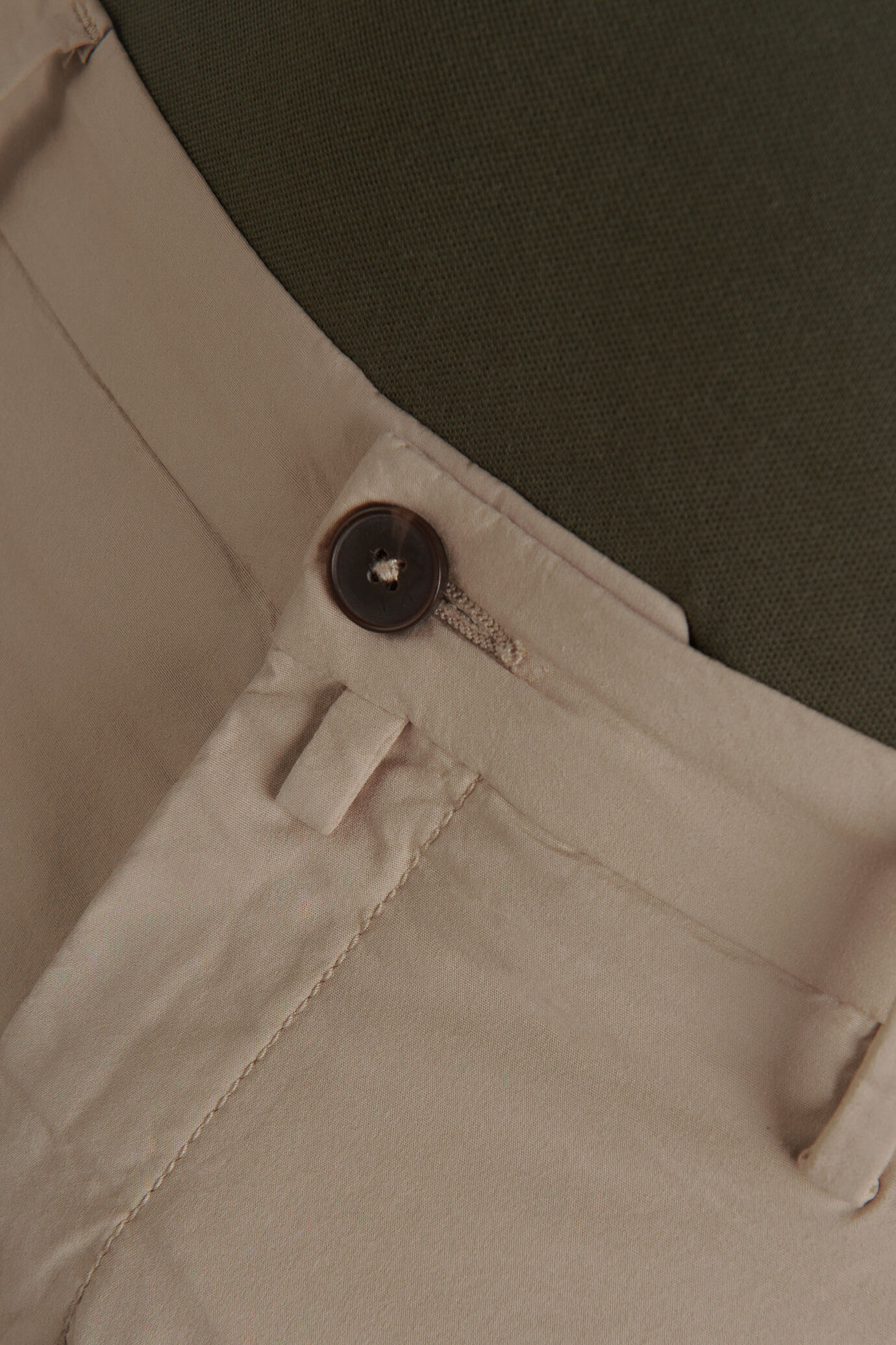 Pantalone chino in puro cotone image number 3