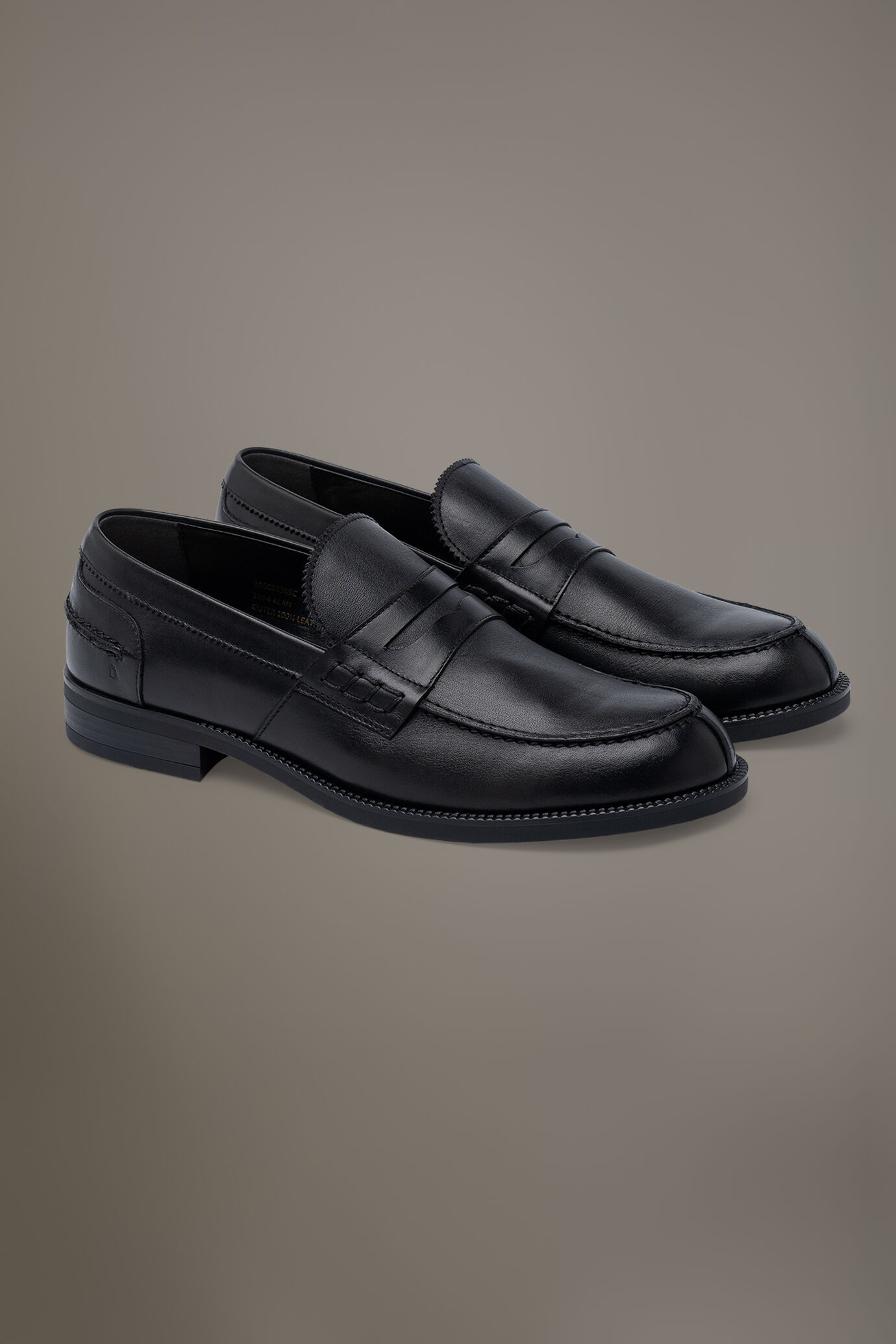 Loafer shoes 100% leather with rubber sole image number 0