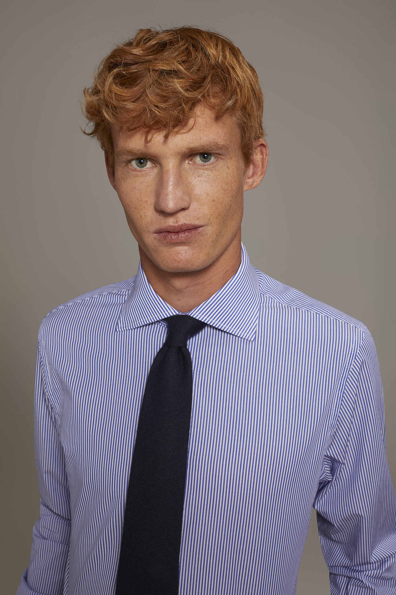 Camicia classica collo francese classic fit tessuto tinto filo rigato image number 1