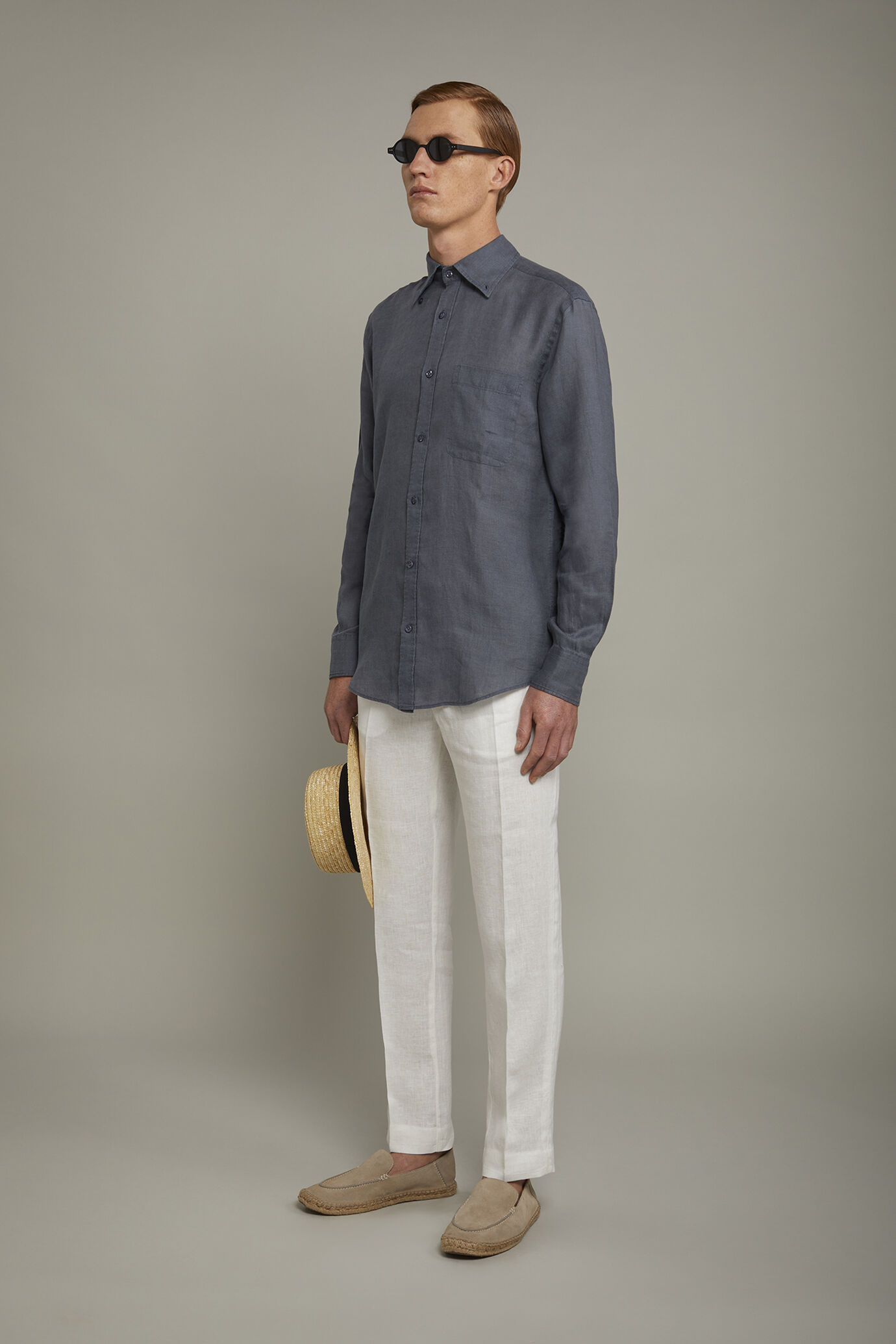 Pantalone chino 100% lino regular fit image number 1