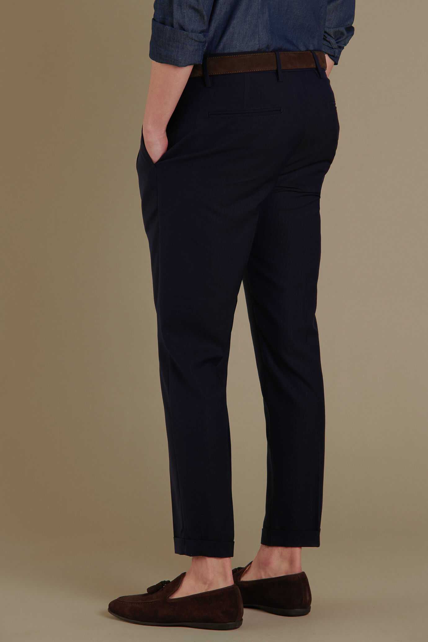 Pantaloni uomo con doppia pince image number 2