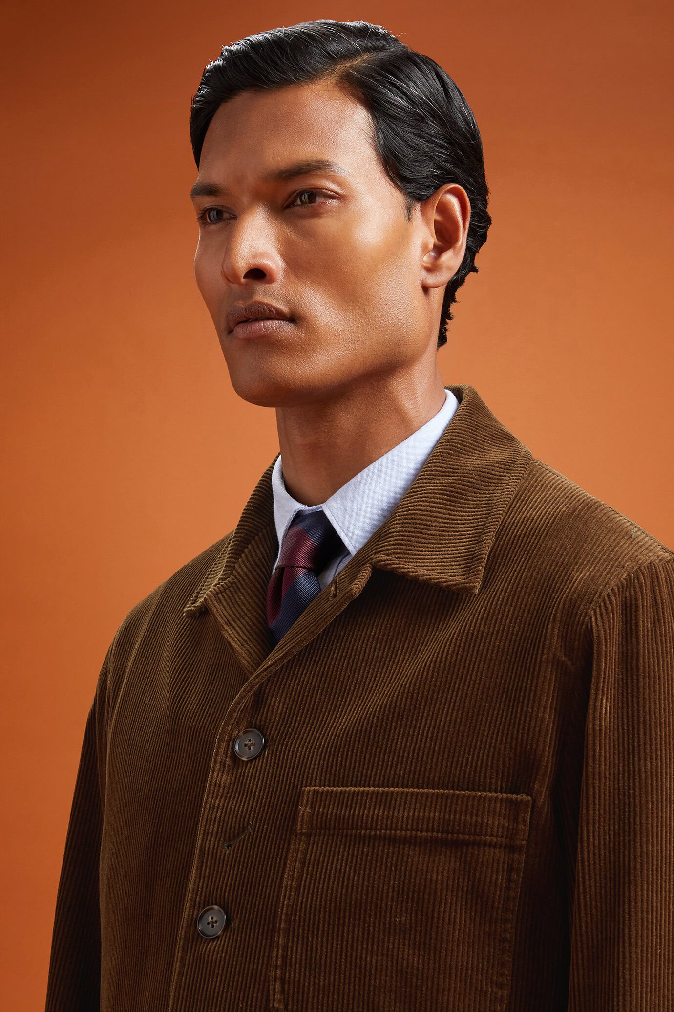 Men's regular fit jacket in 100% cotton velvet with three pockets image number 3