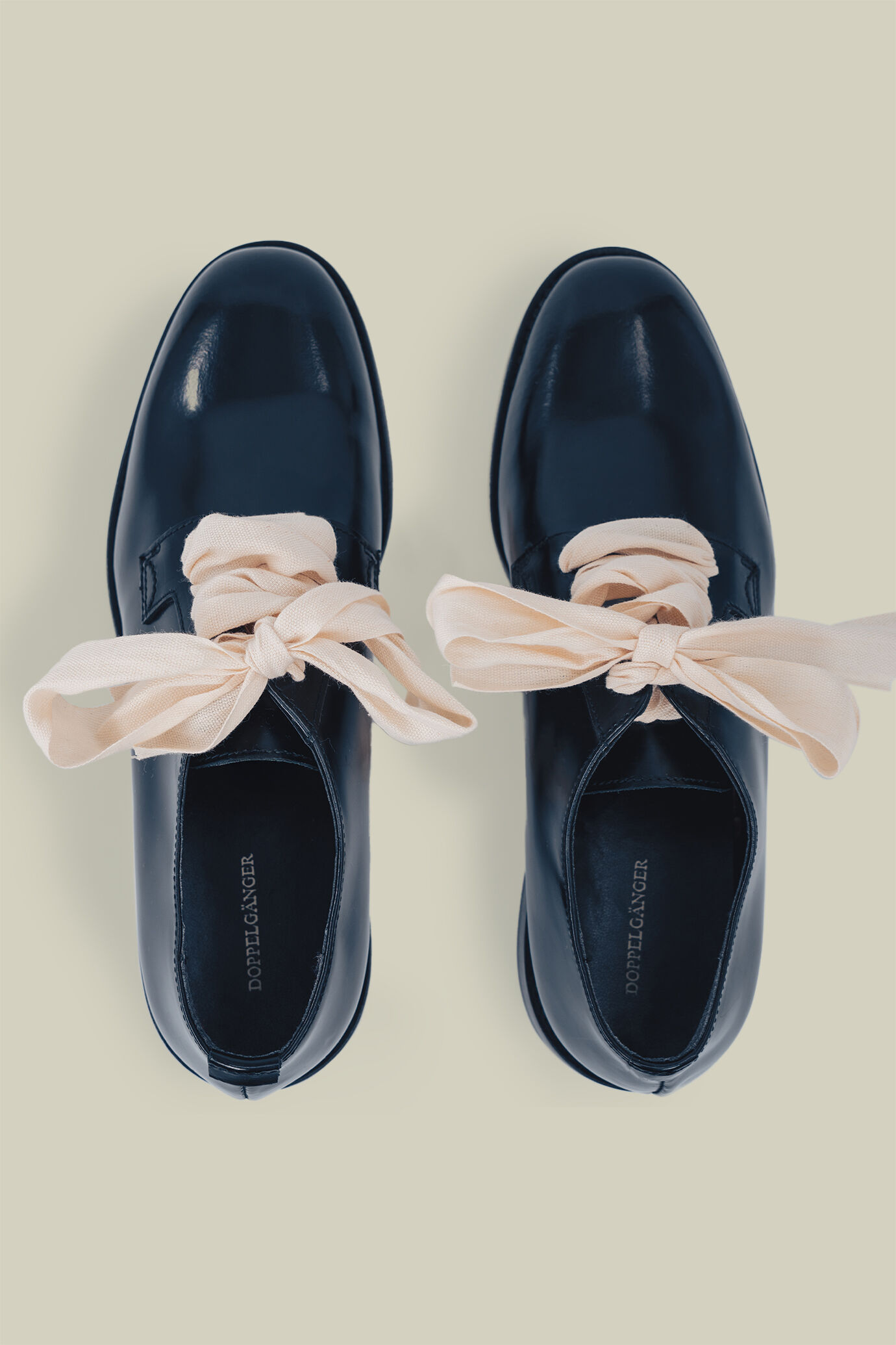 Damenschuhe 100 % Leder handbemalt "Imperfection” Limitierte Edition image number 3