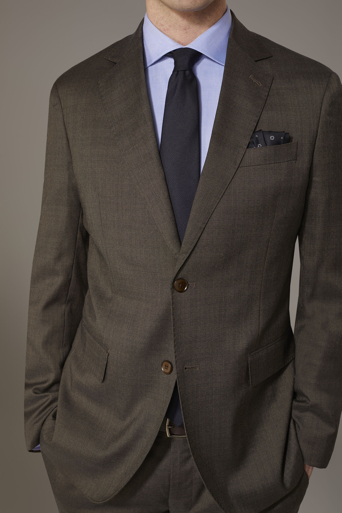 Regular fit single-breasted suit in prince of wales fabric image number 3