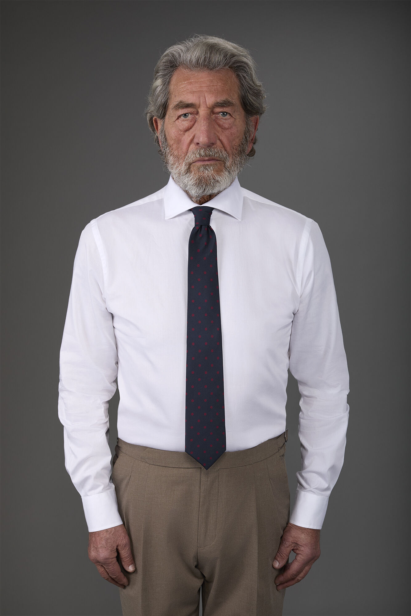 Men's French collar classic shirt twill construction Men's French collar classic shirt twill construction