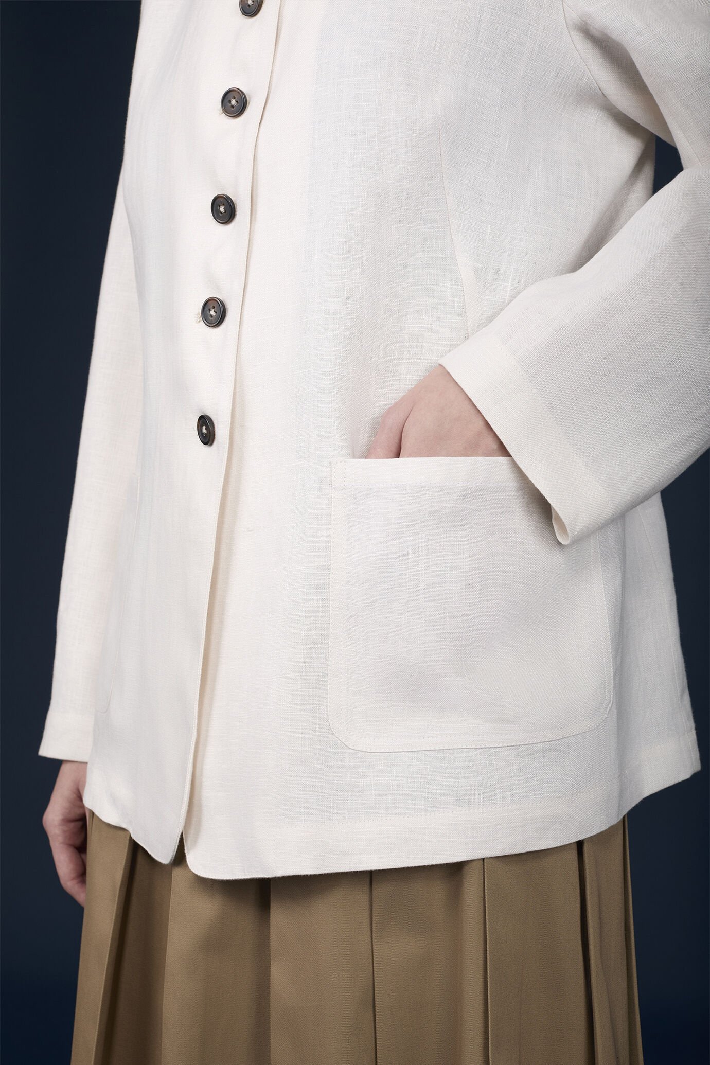 Giacca donna monopetto con collo coreano 100% lino image number 3