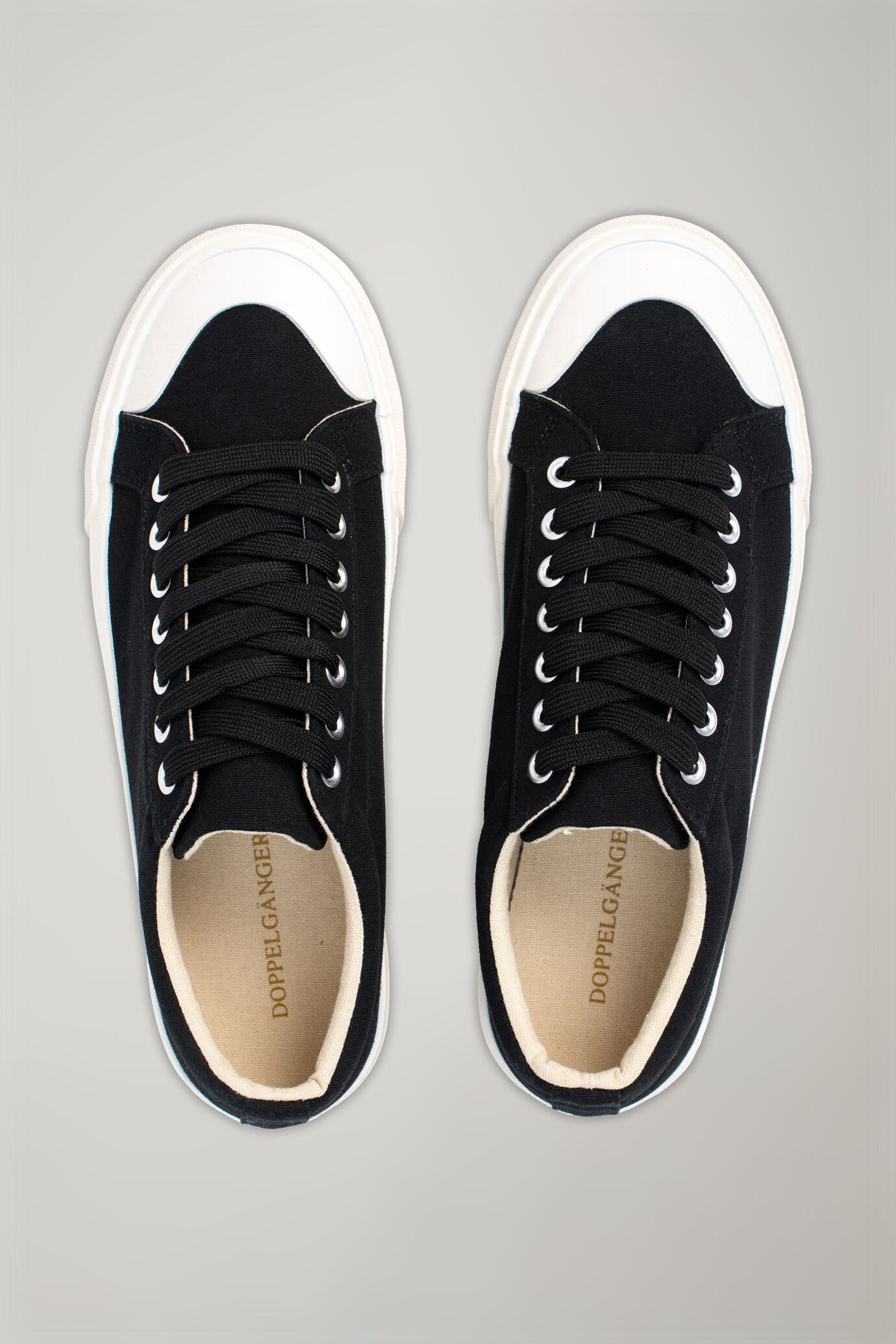 Women's sneakers image number 3