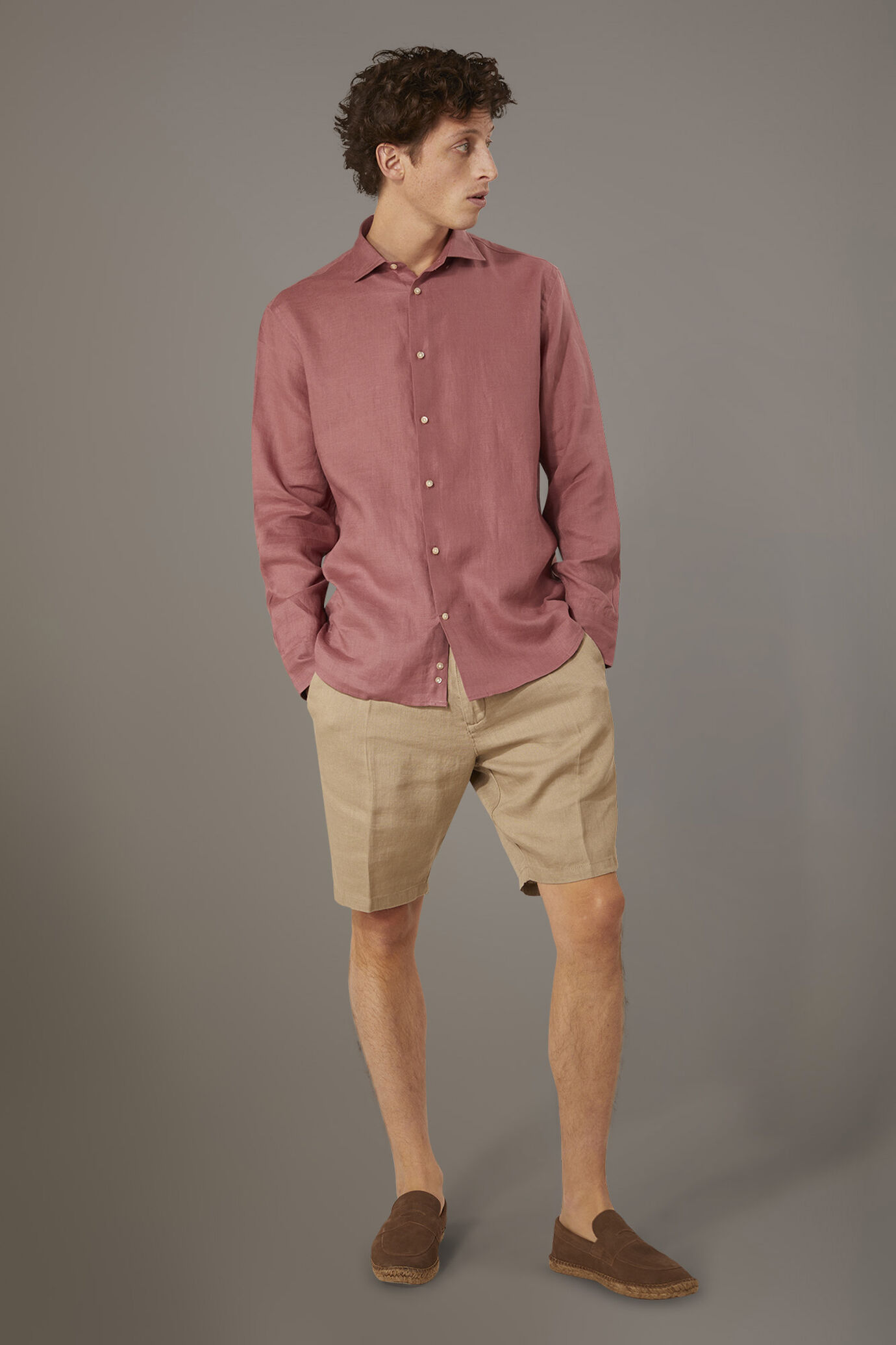 Classic Bermuda shorts 100% Linen image number 1