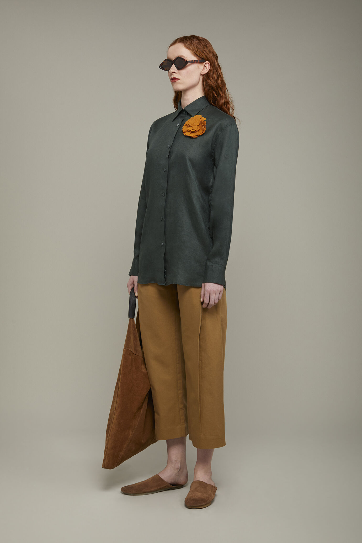 Camicia donna con collo classico 100% lino image number 1