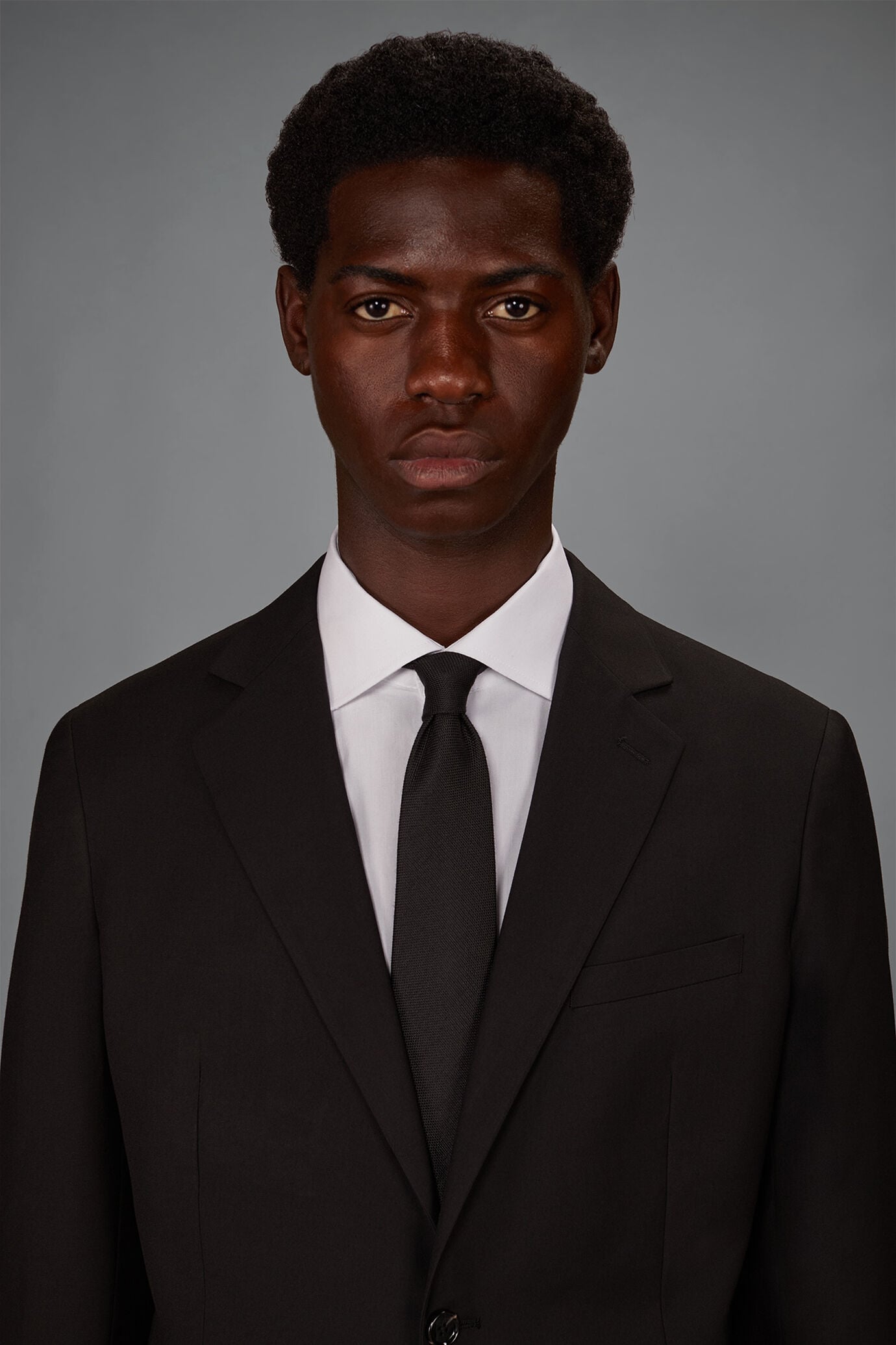 Costume homme &agrave; simple boutonnage en polylaine, coupe classique image number 2