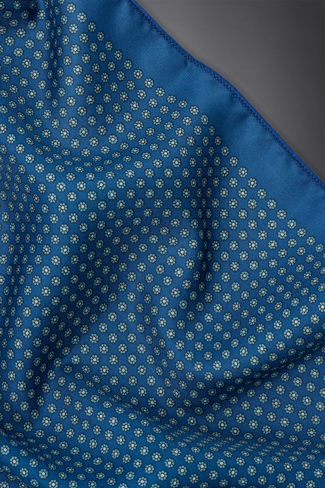 Pochette uomo in twill fantasia stampata image number 1