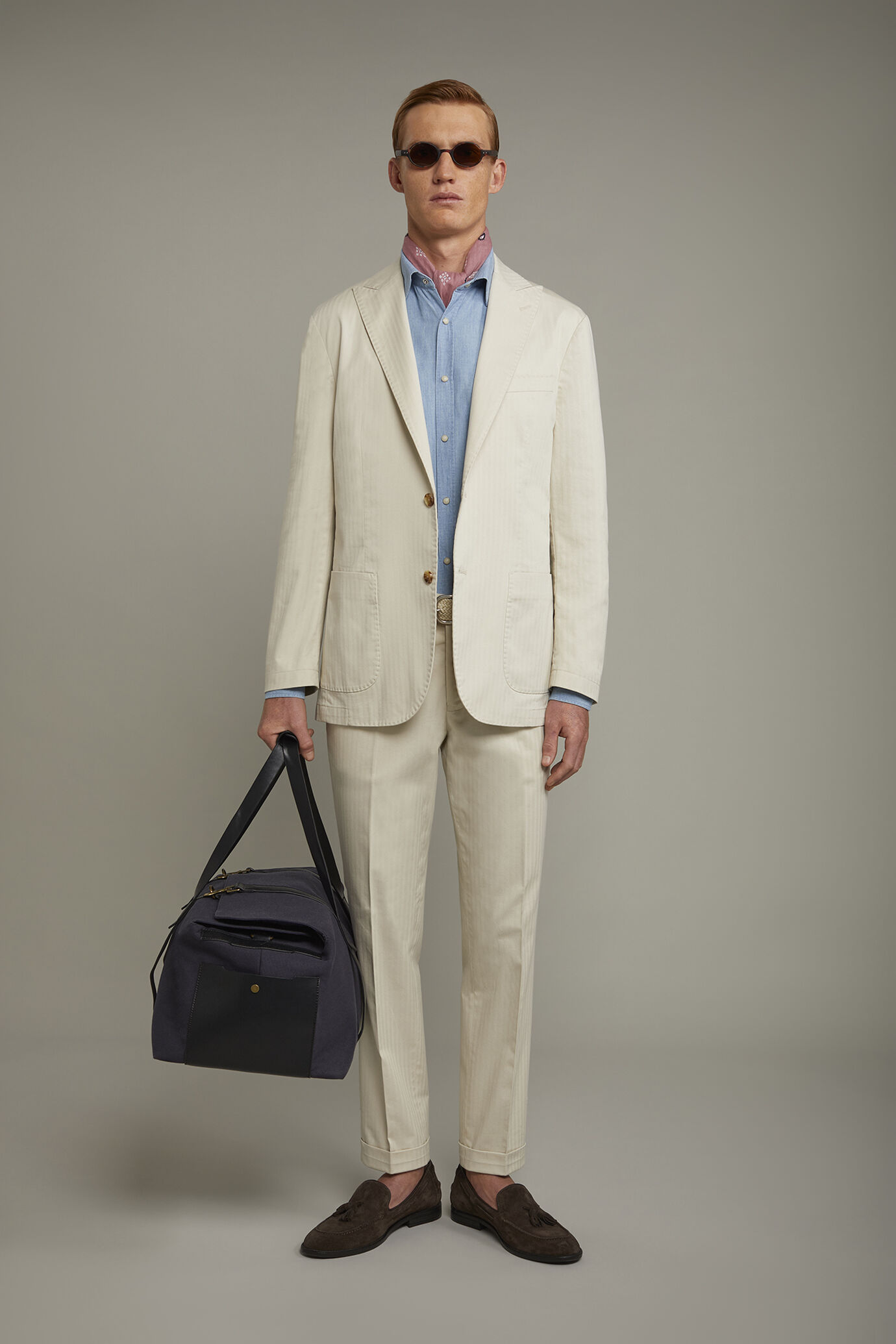Men's Unlined single-breasted blazer with peak lapels, patch pockets