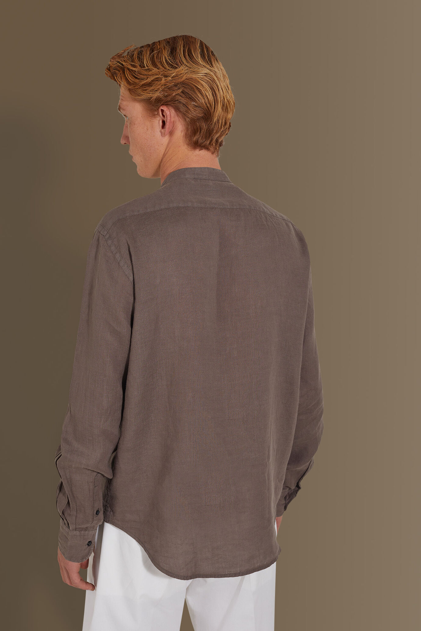 Camicia casual collo coreano 100% lino tinta unita uomo image number 3