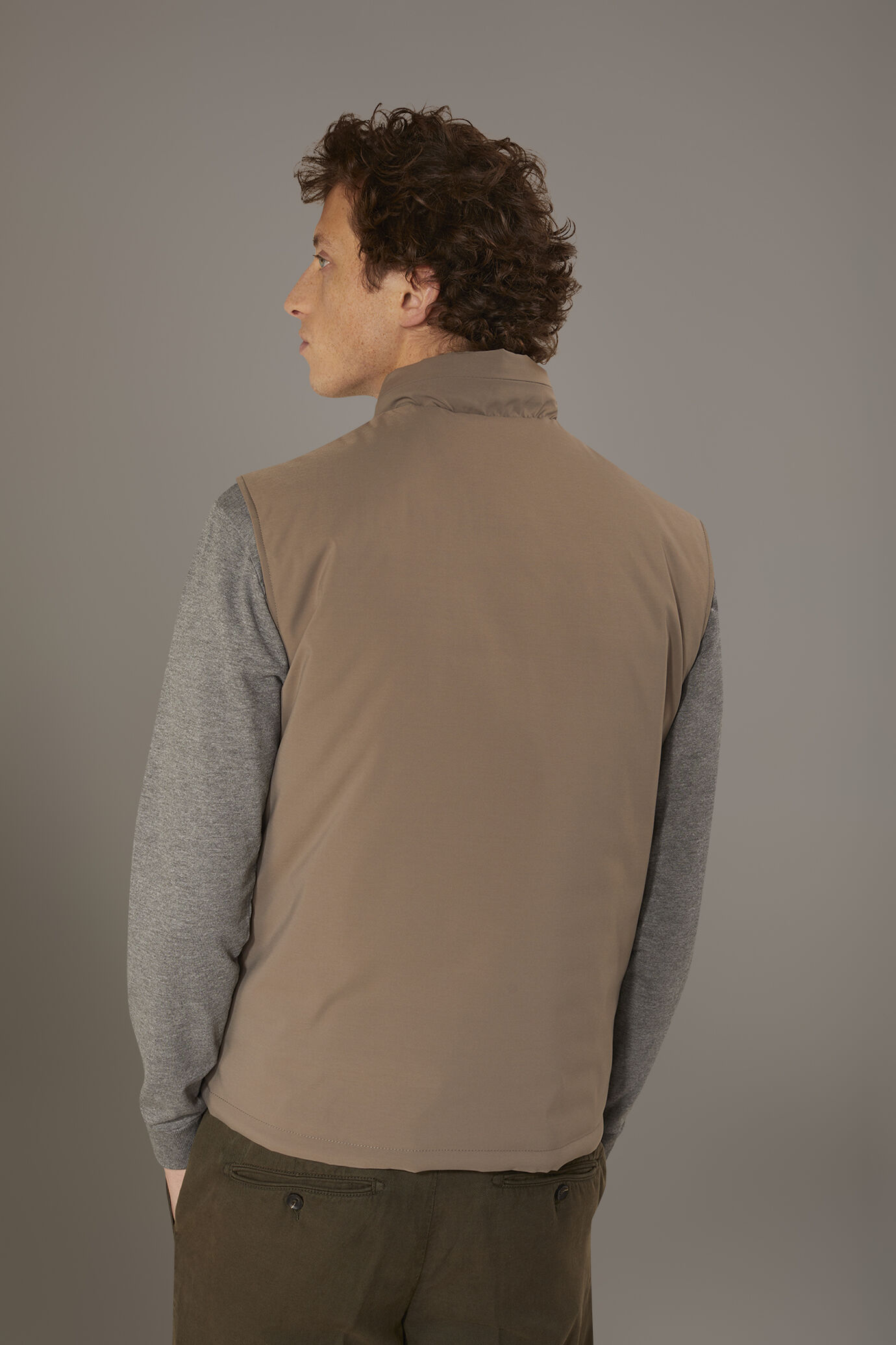 Smanicato reversibile con cappuccio antipioggia image number 4