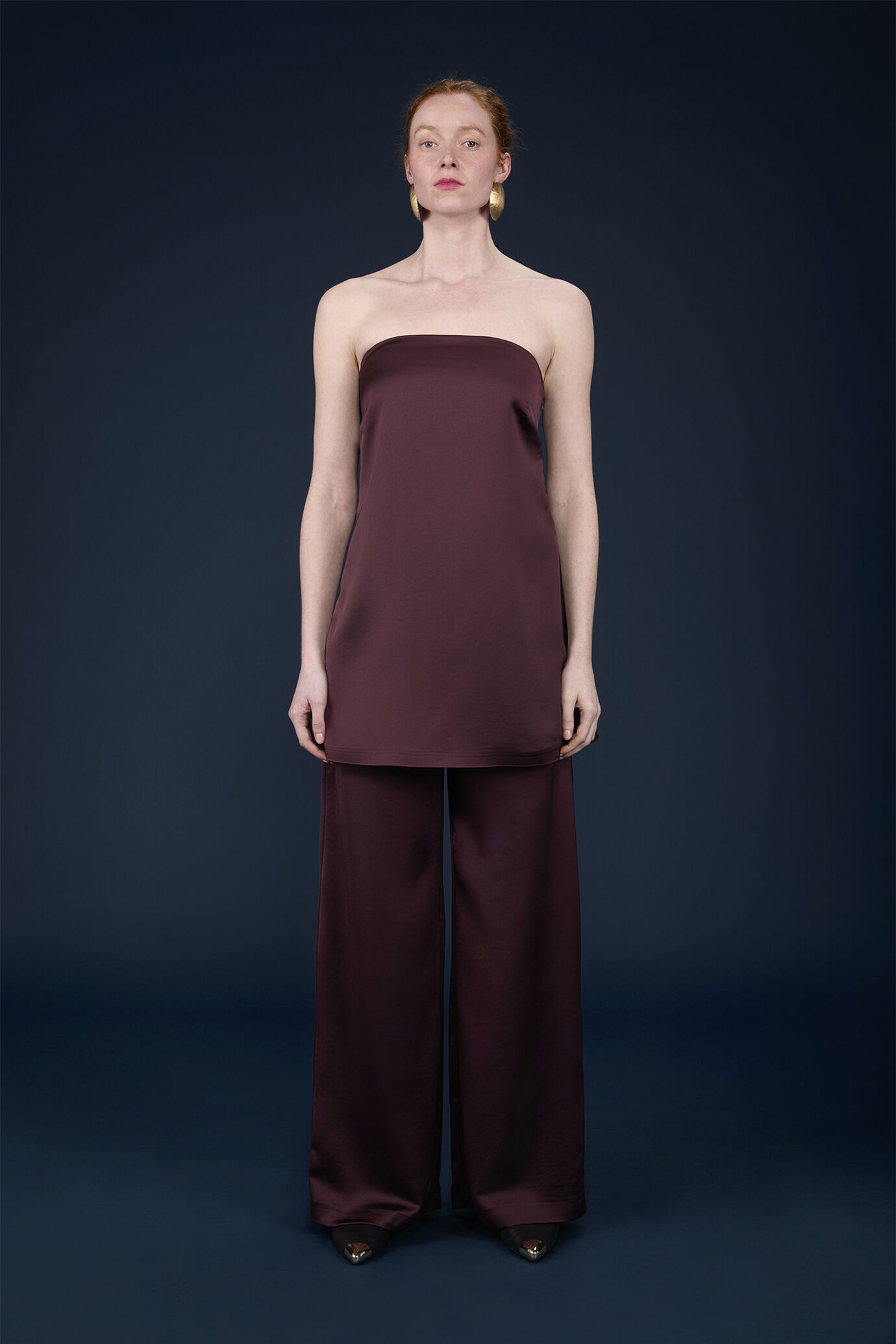 Top donna svasato senza spalline con elastico image number 1