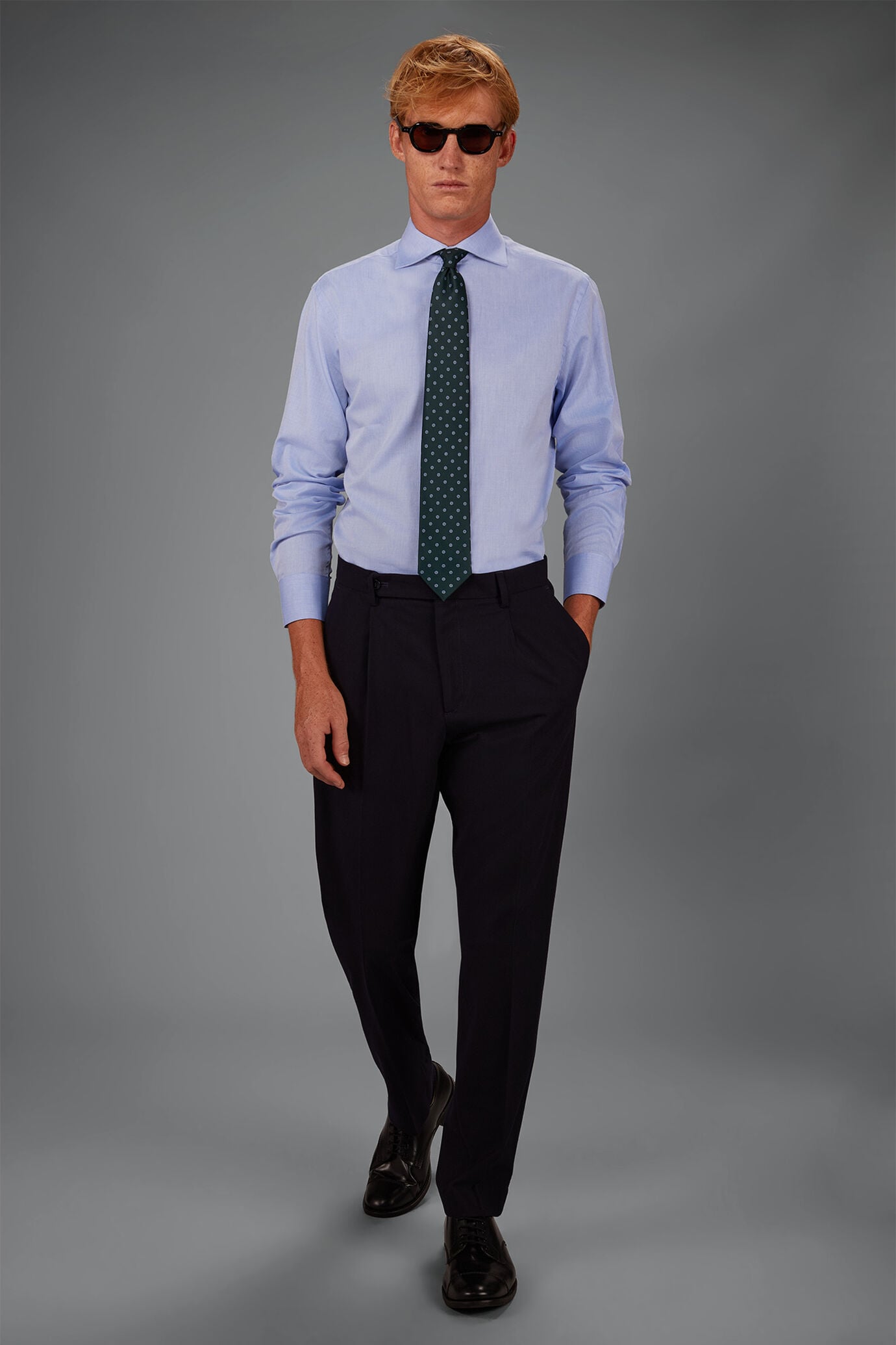 Camicia classica uomo 100% cotone collo francese tinta unita twill image number 0