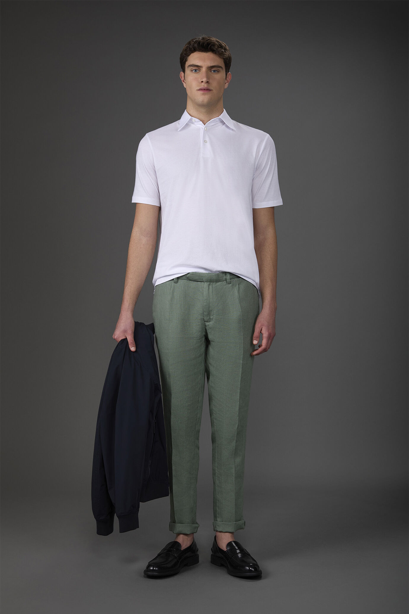 Herrenhose mit 100% Leinen zwei kleinen Bügelfalten und verdeckter Knopfleiste image number 0