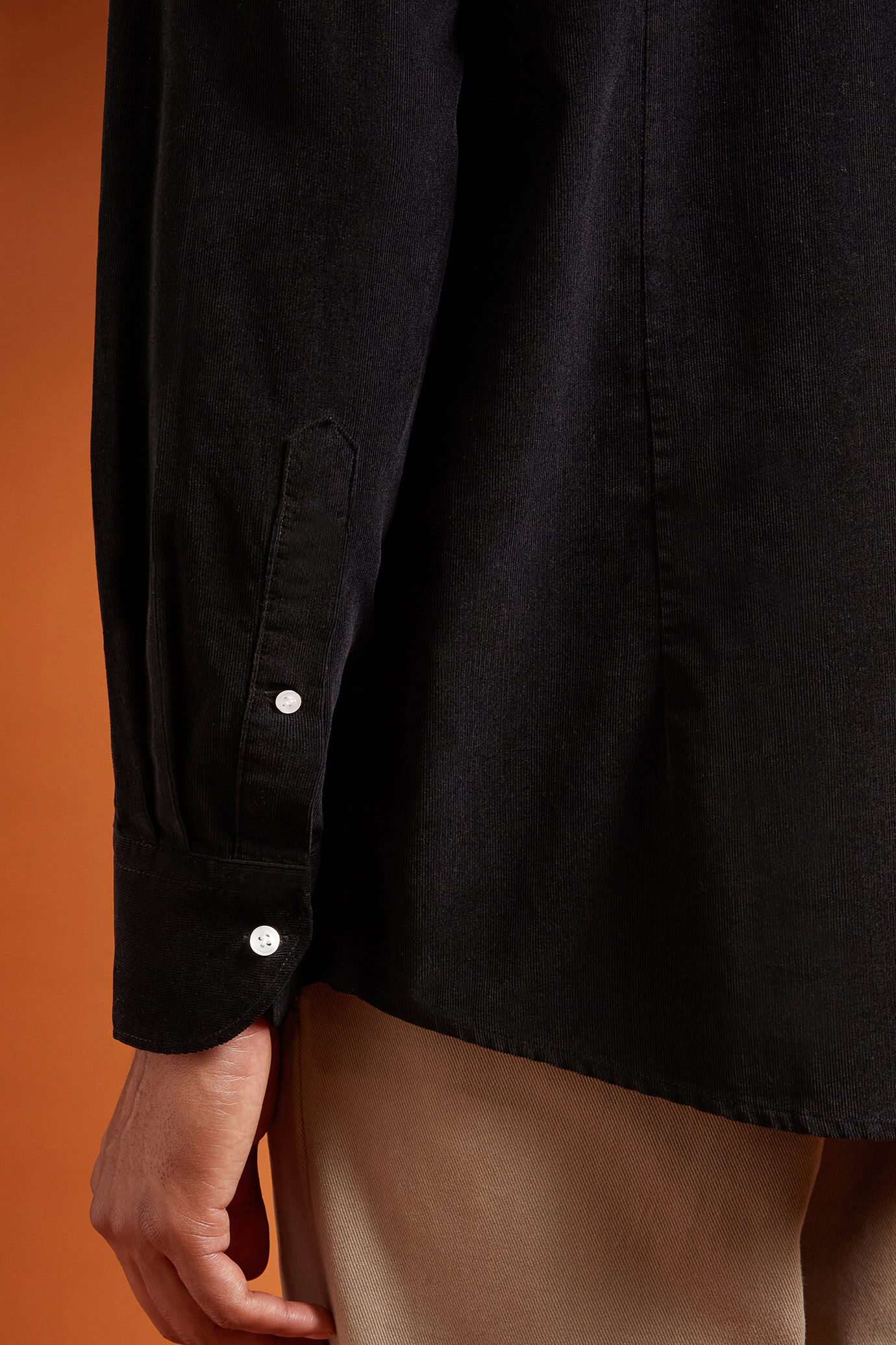 Camicia casual uomo collo classico 100% cotone tessuto velluto 1000 righe tinta unita comfort fit image number 3