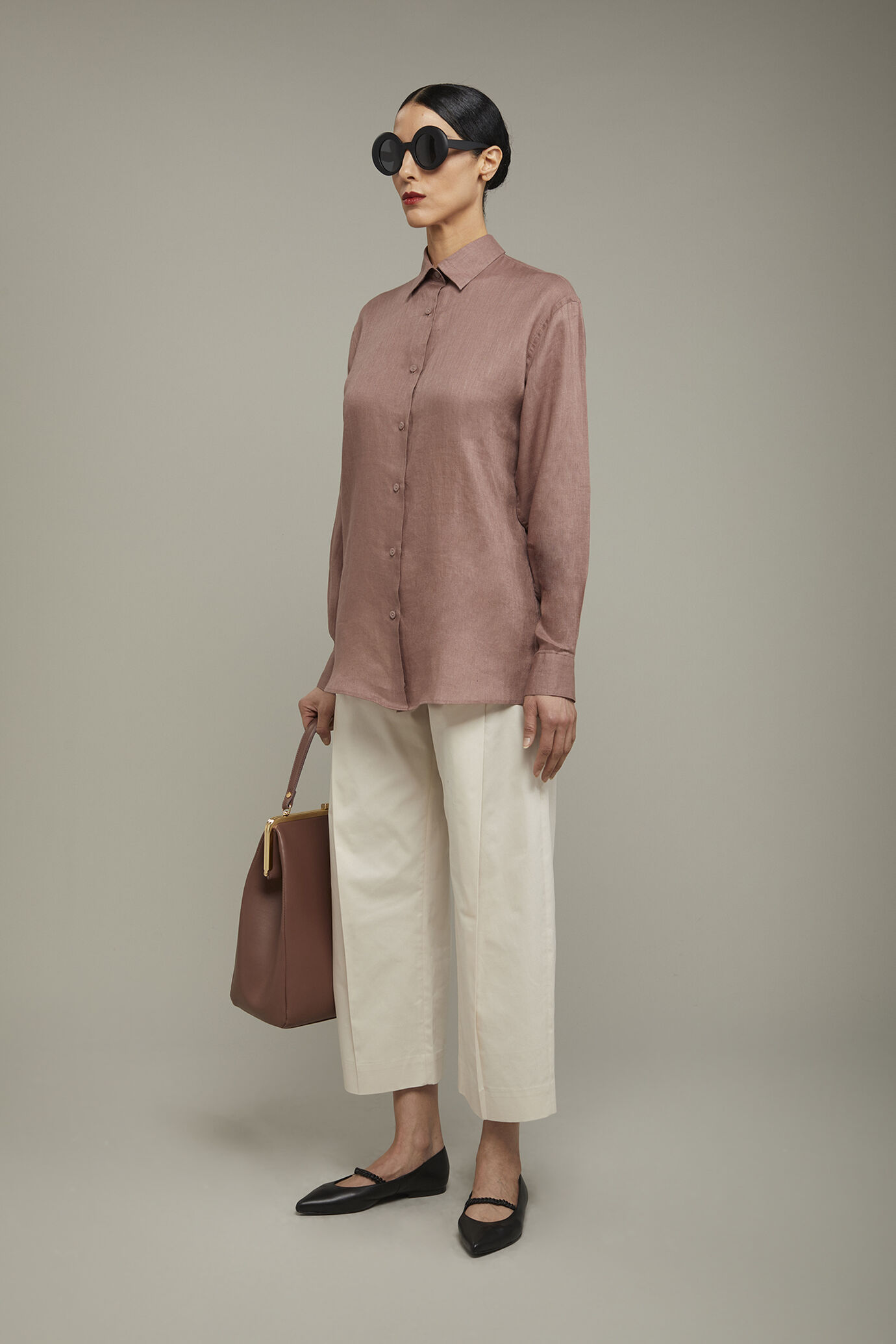 Camicia donna con collo classico 100% lino image number 1